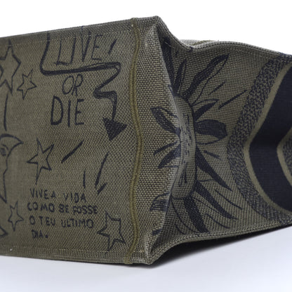 Christian Dior Canvas Embroidered Graffiti Book Tote Vert 9 of 11