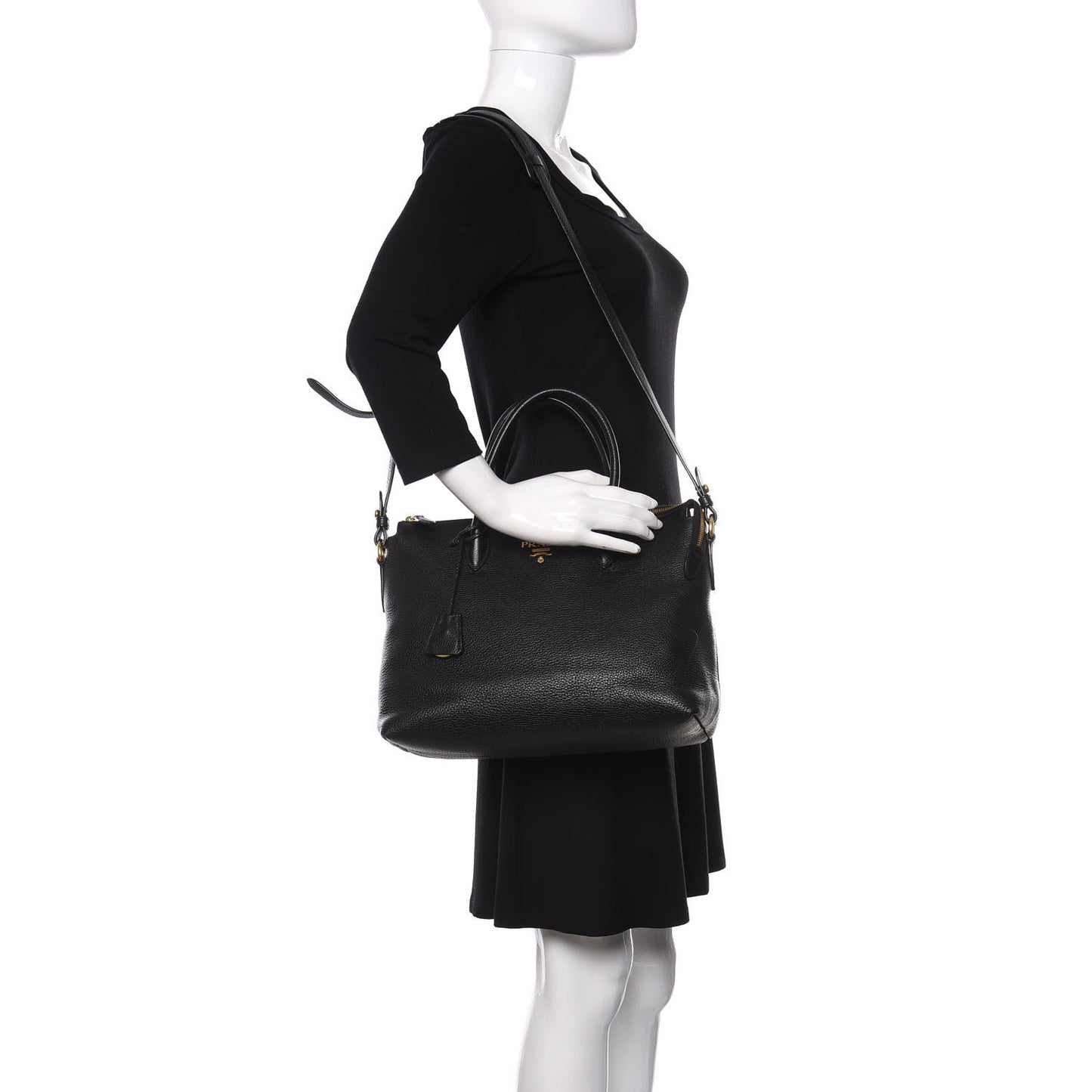 Vitello Phenix Satchel Black