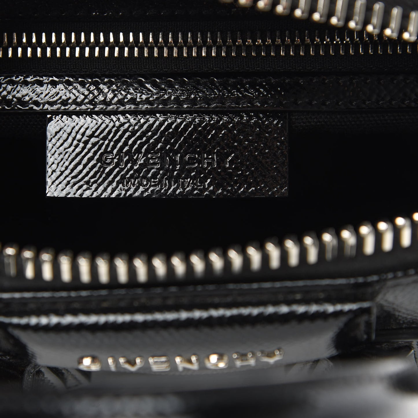 Textured Patent Calfskin Mini Antigona Black