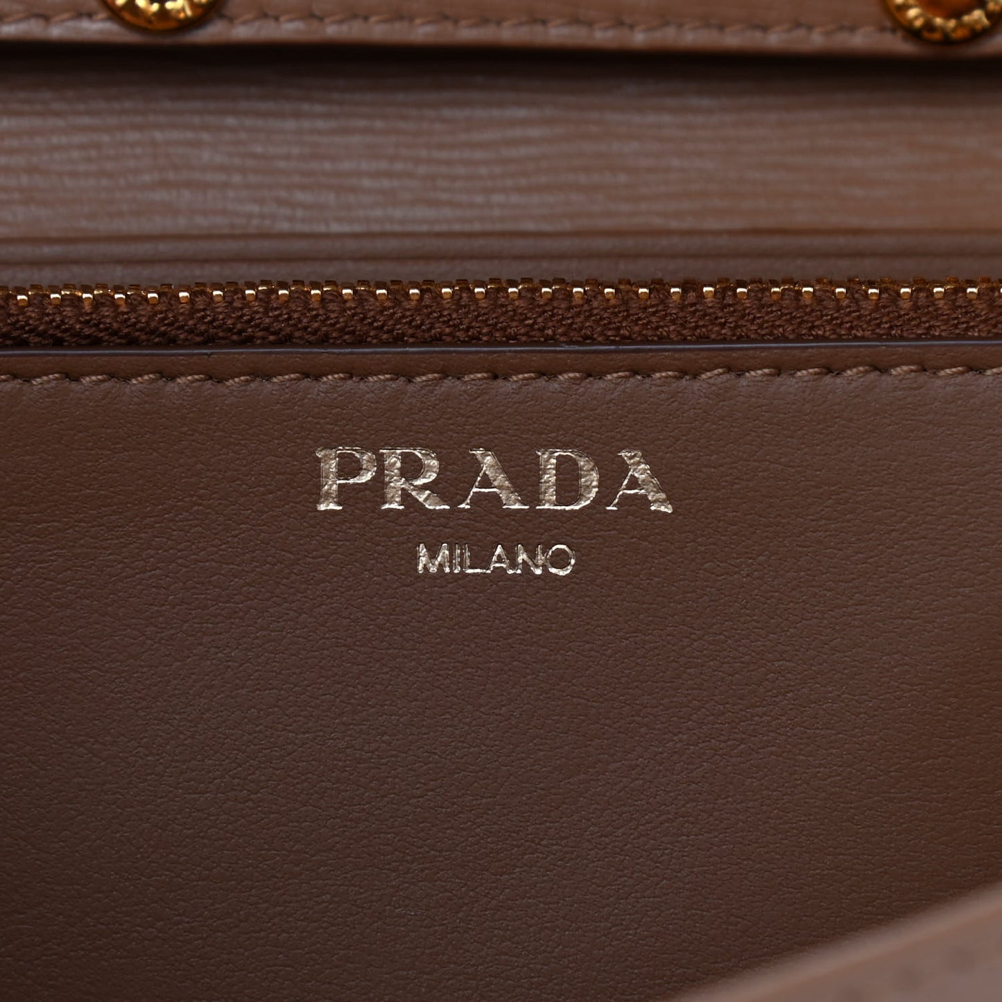 Vitello Move Chain Wallet Caramel