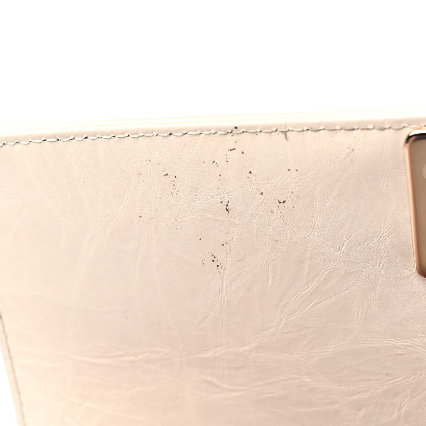 Crumpled Calfskin Chevron Medium Chain Boy Flap Ivory