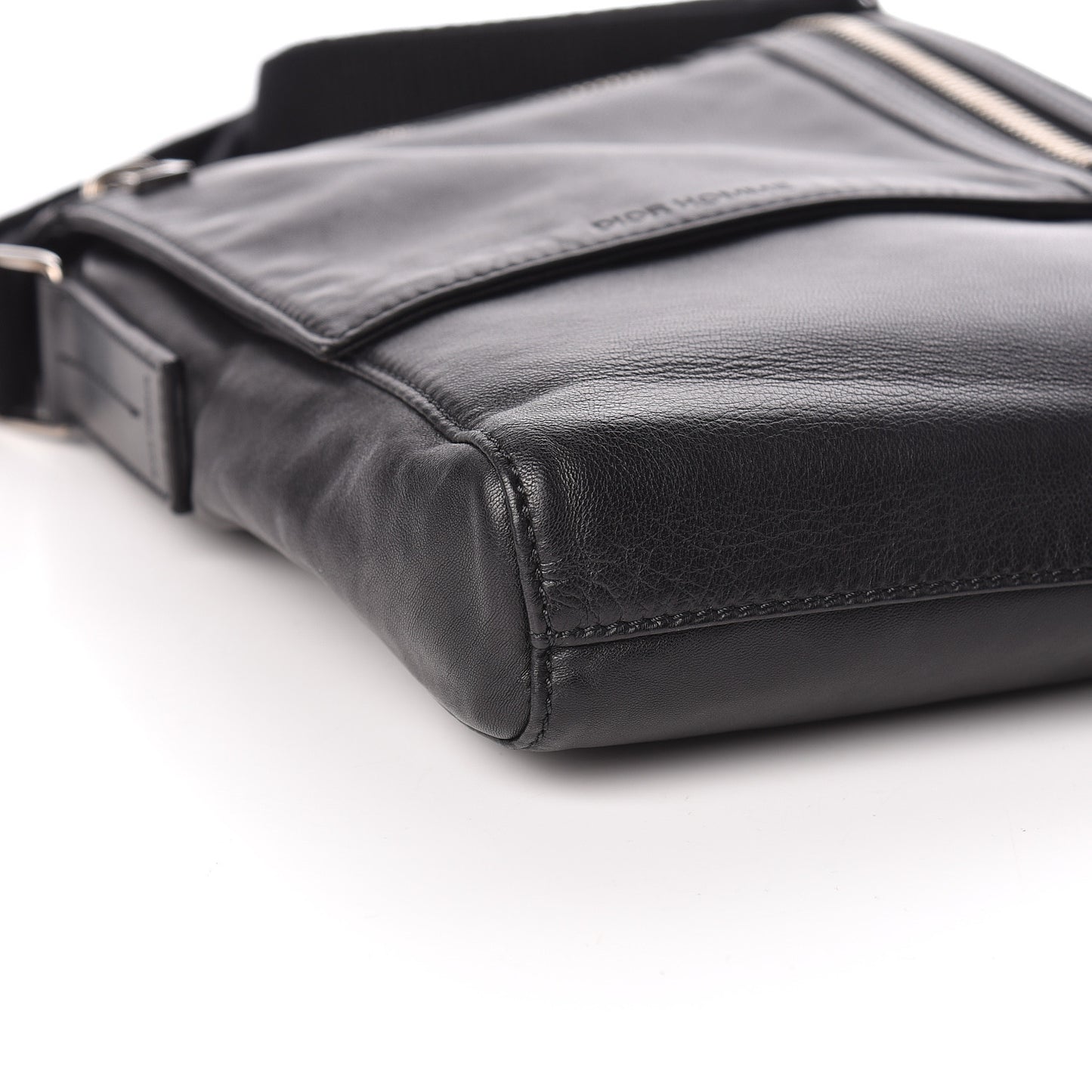 HOMME Calfskin Zip Messenger Black