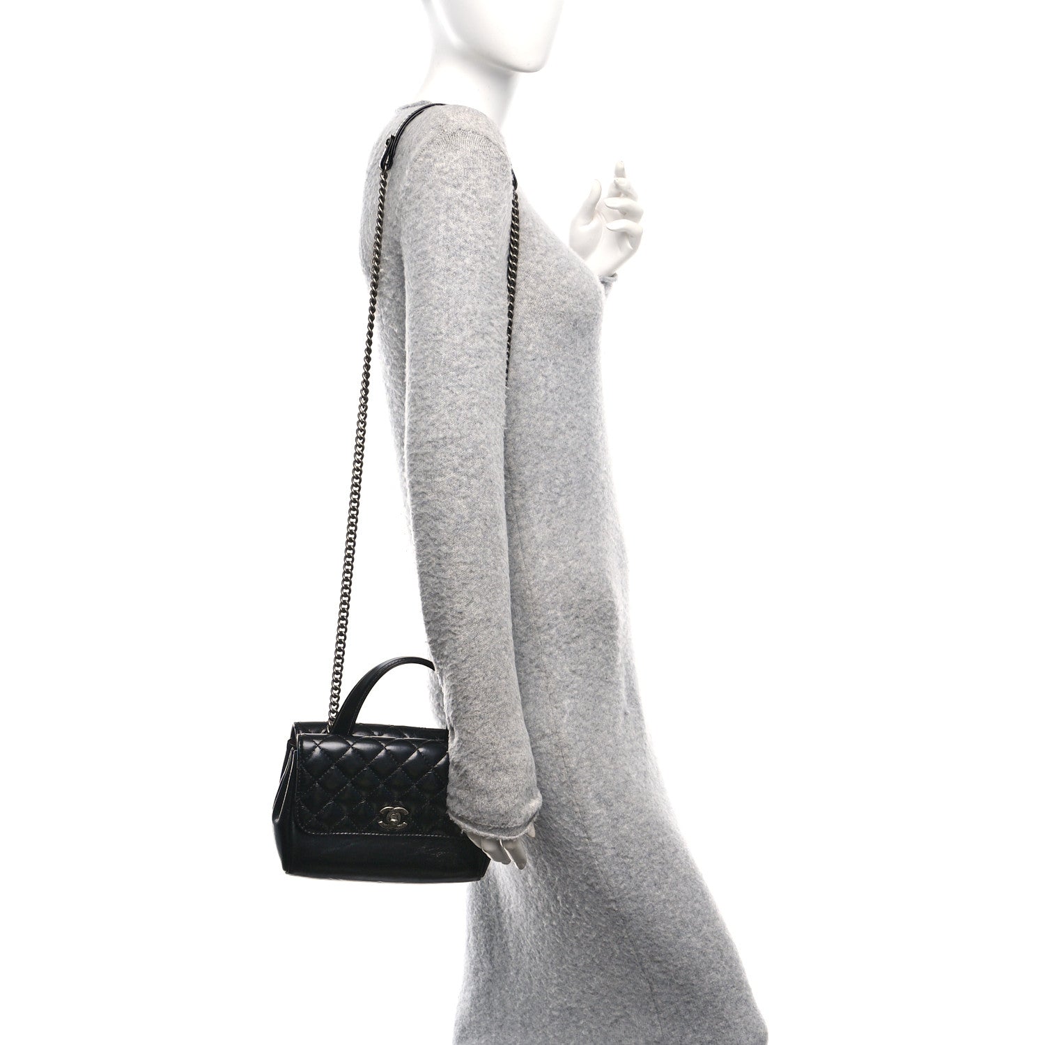 Chanel Glazed Calfskin Pilot Essentials Flap Black 2 of 11
