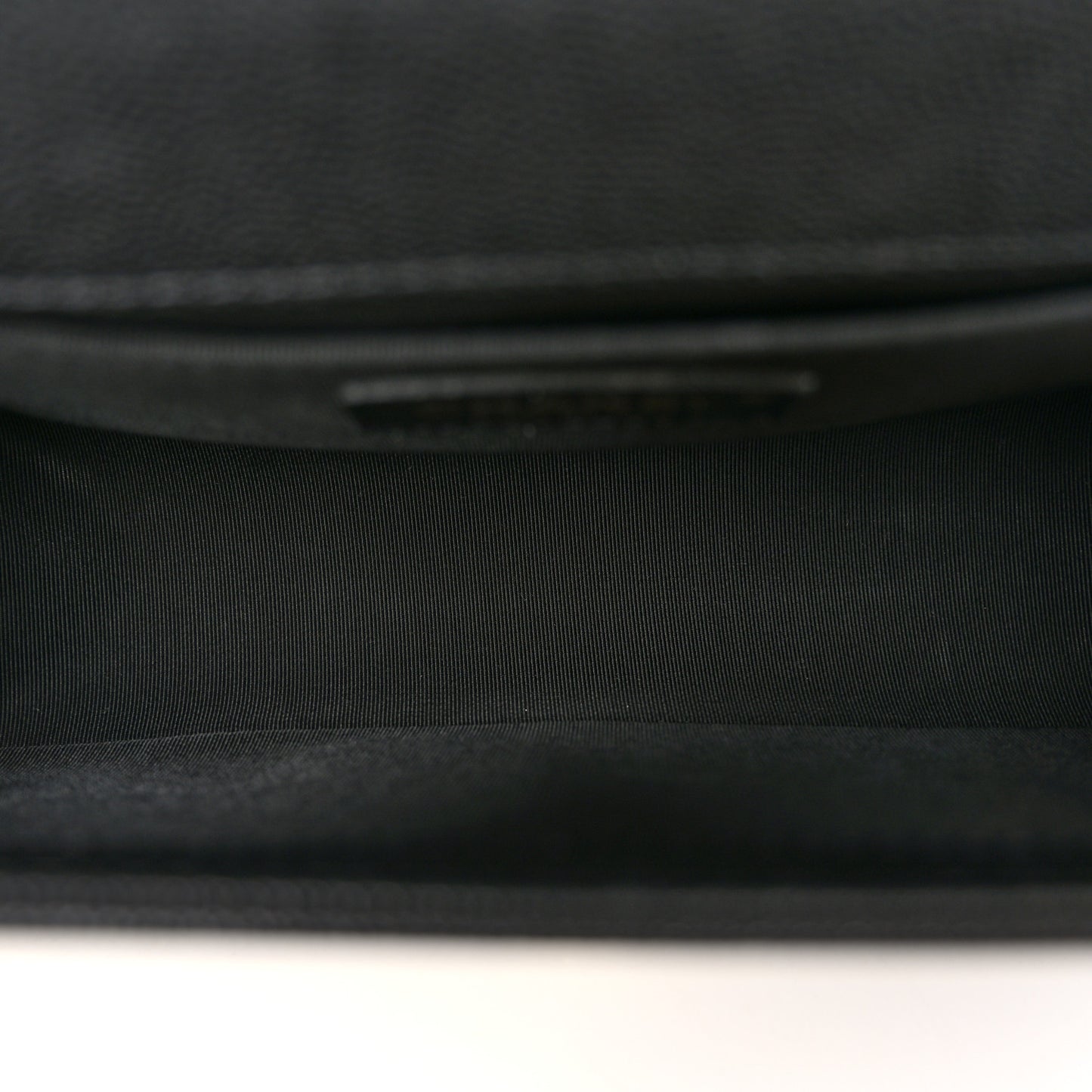 Caviar Quilted Medium Boy Flap Black