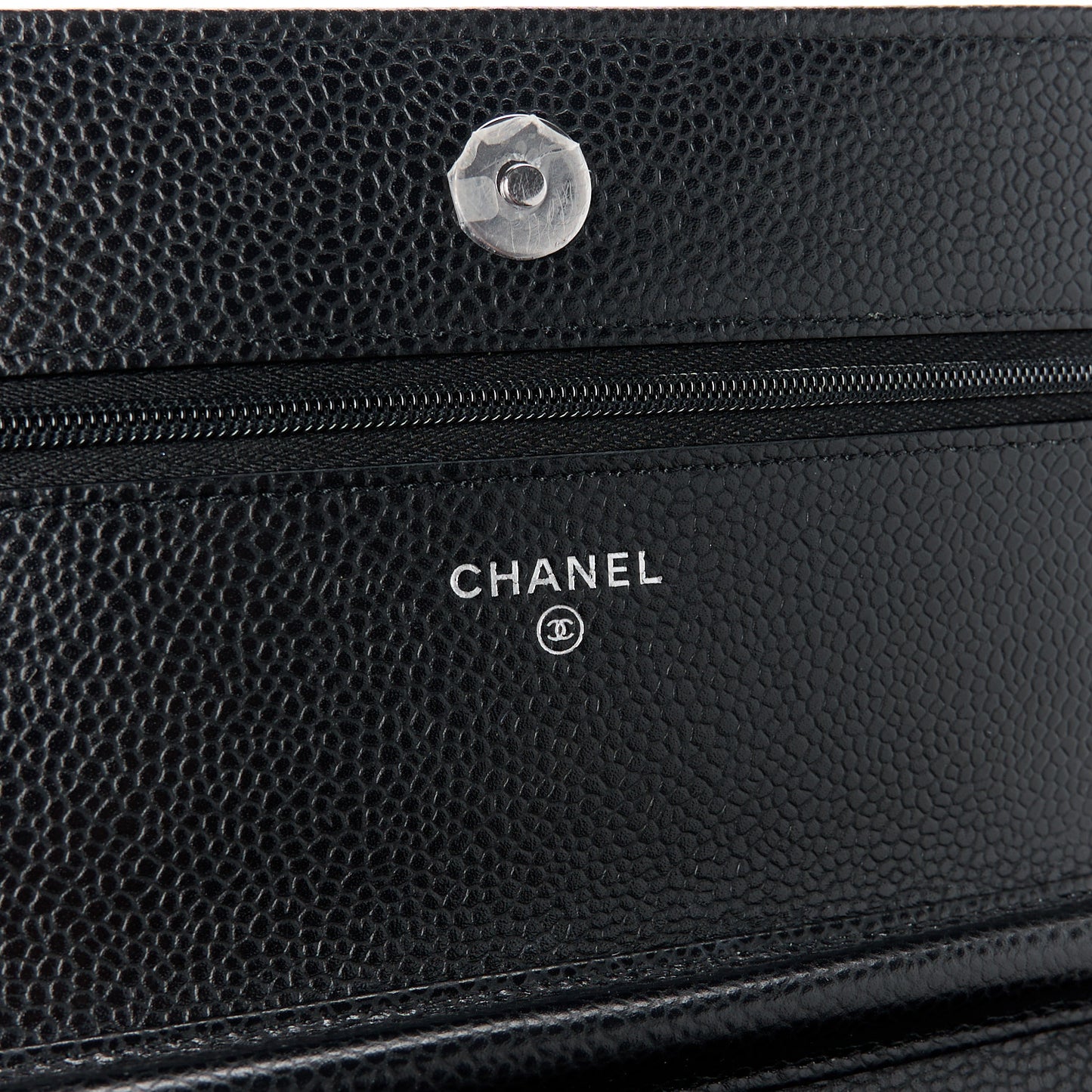 Caviar Quilted Wallet on Chain WOC Black