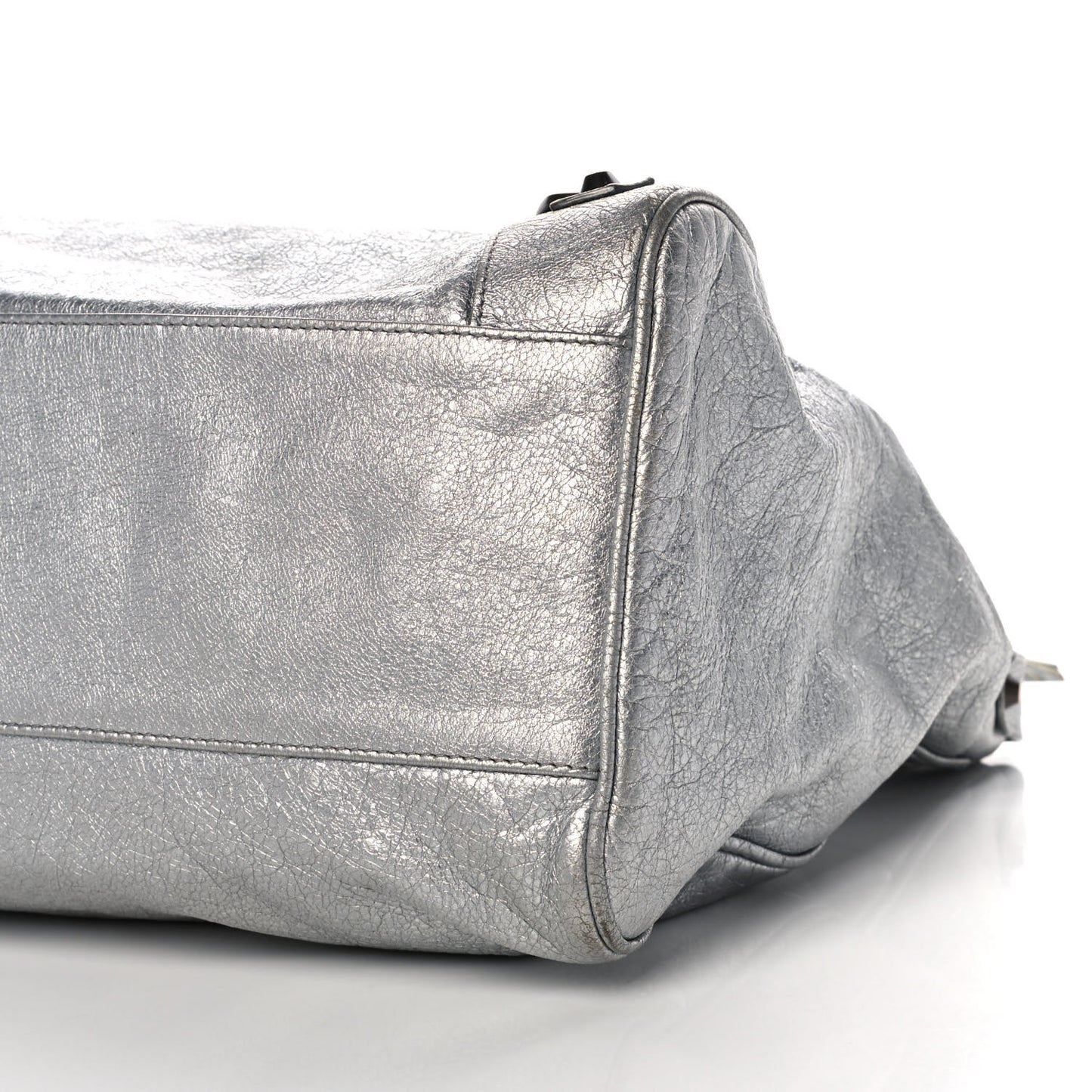 Metallic Agneau Classic Hardware Velo Gris Aluminum