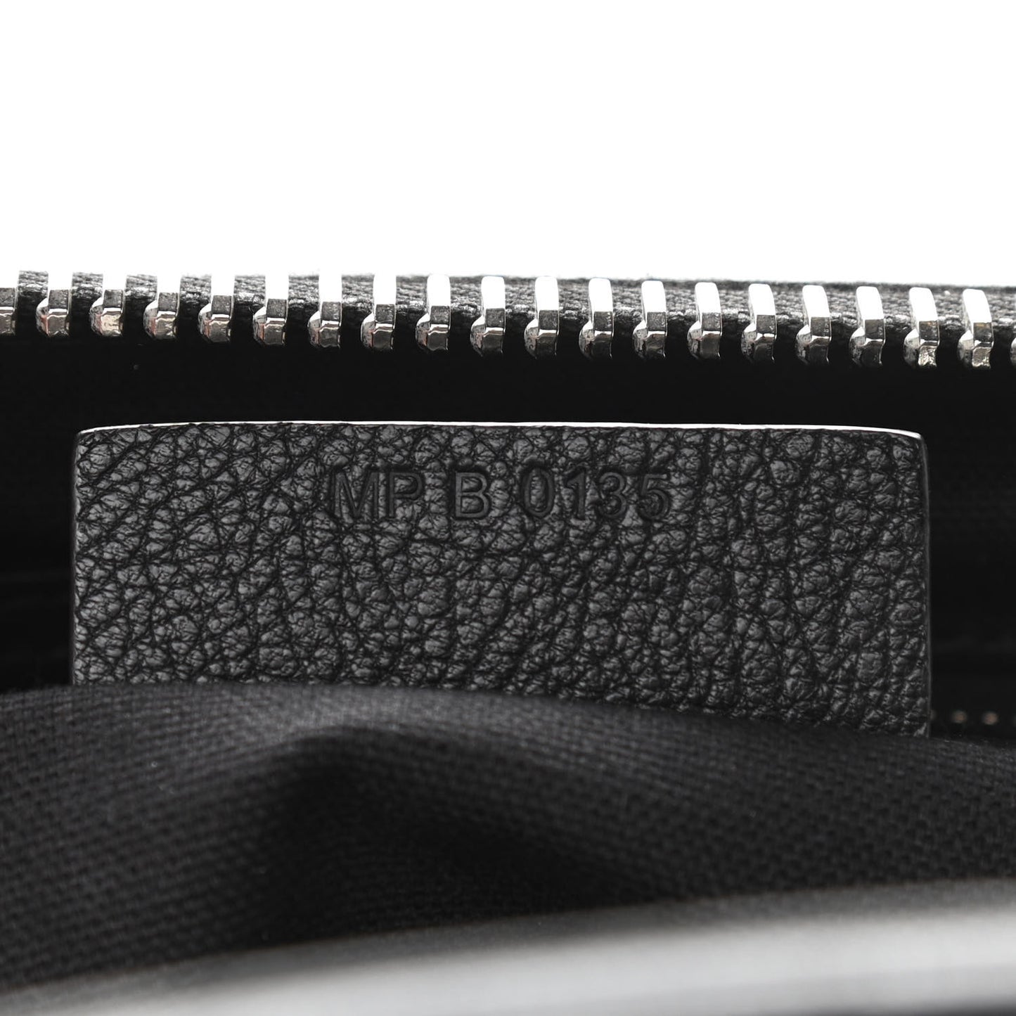 Sugar Goatskin Medium Antigona Black