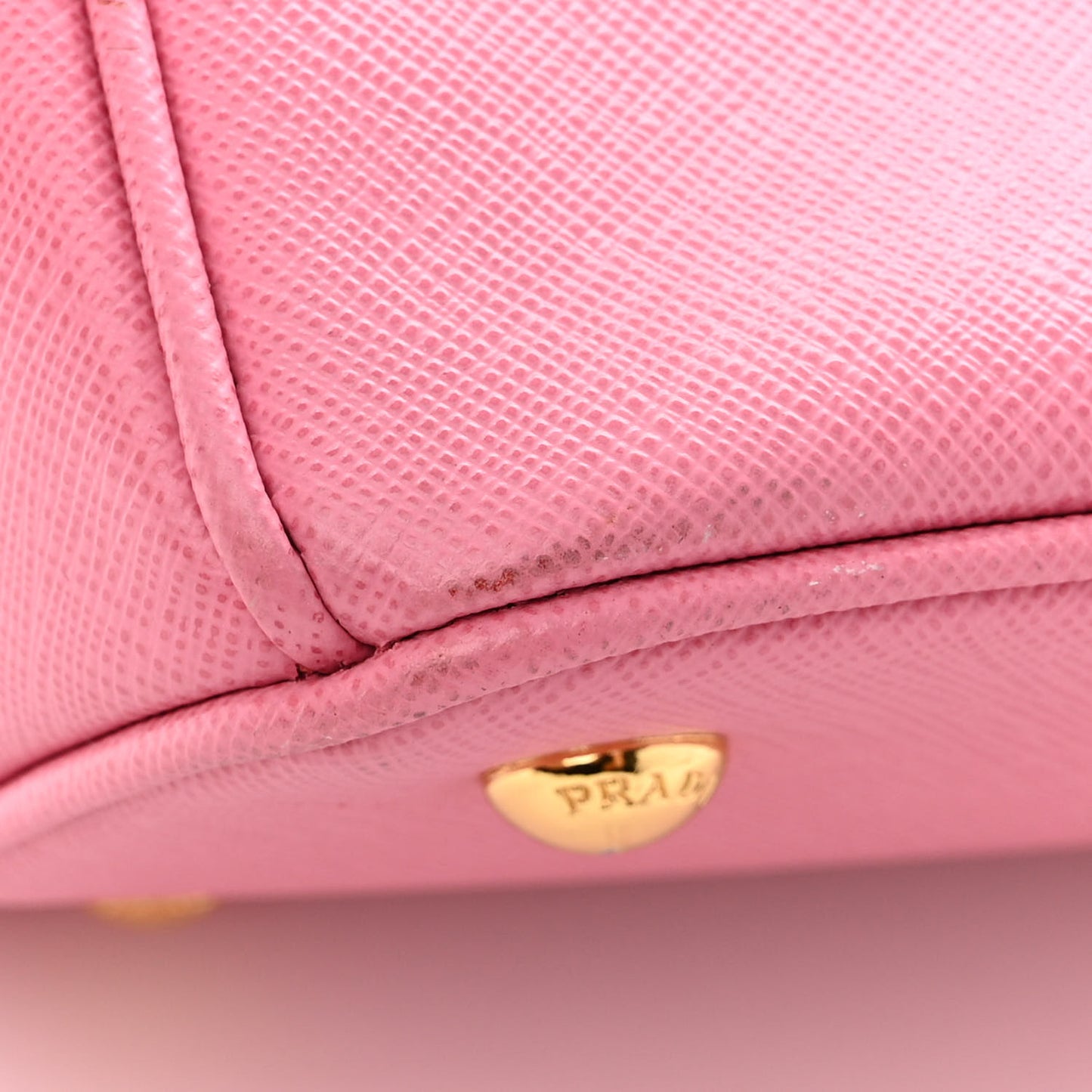Saffiano Lux Medium Tote Begonia