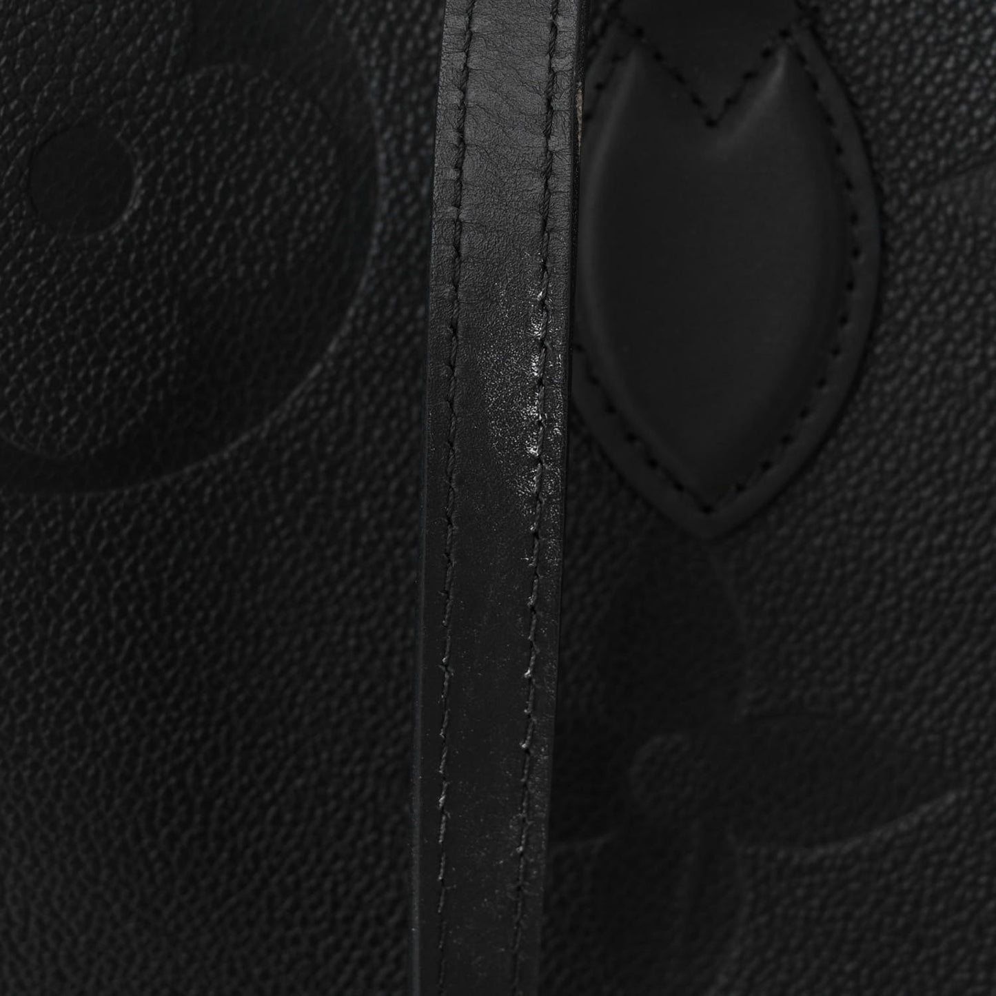 Empreinte Monogram Giant Onthego GM Black