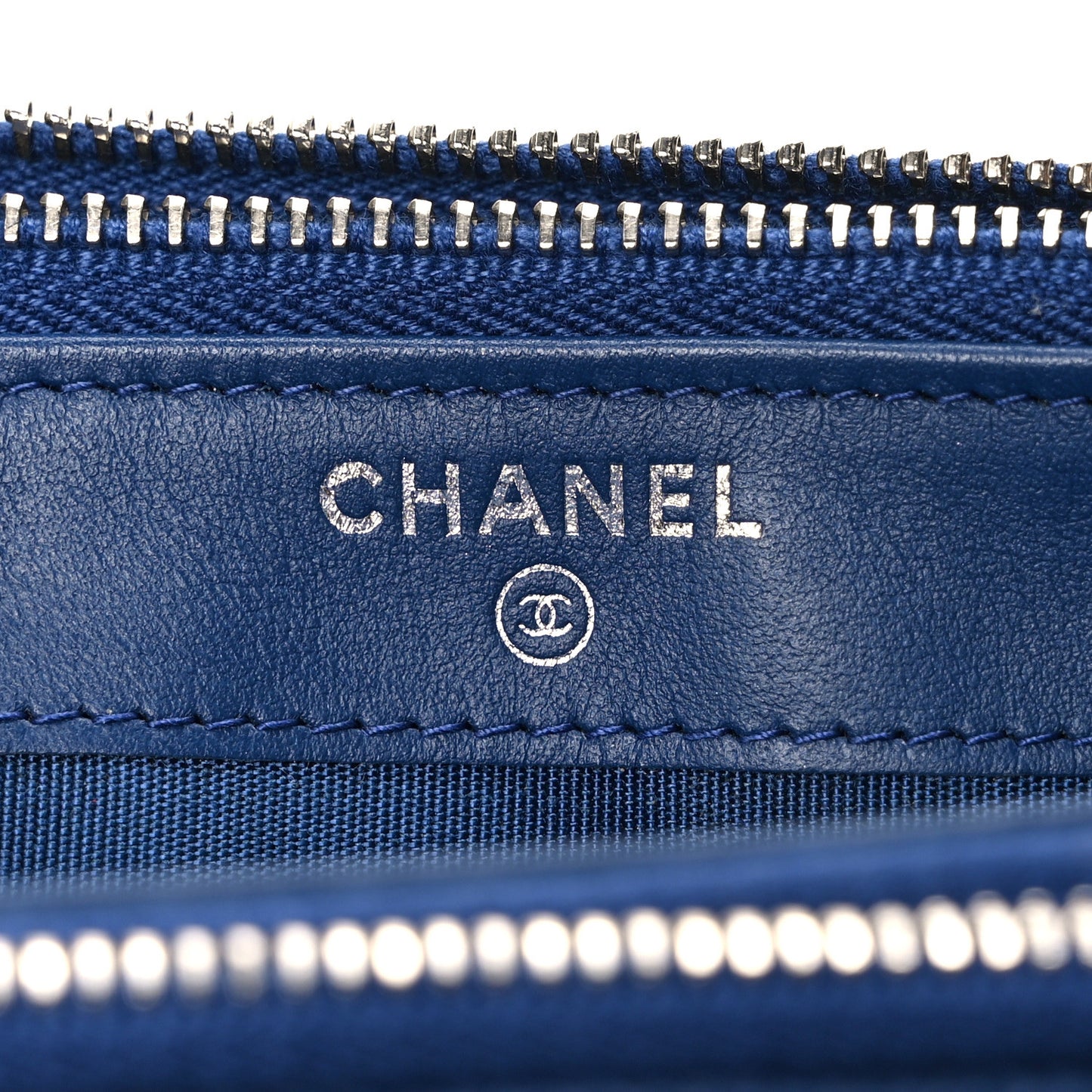 Caviar Quilted Small Boy Clutch With Chain Blue
