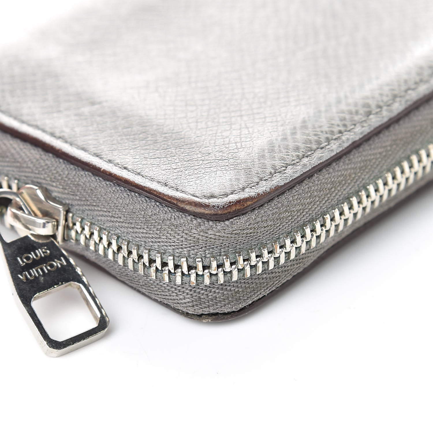 Louis Vuitton Taiga Zippy Coin Purse Vertical Glacier 18 of 20