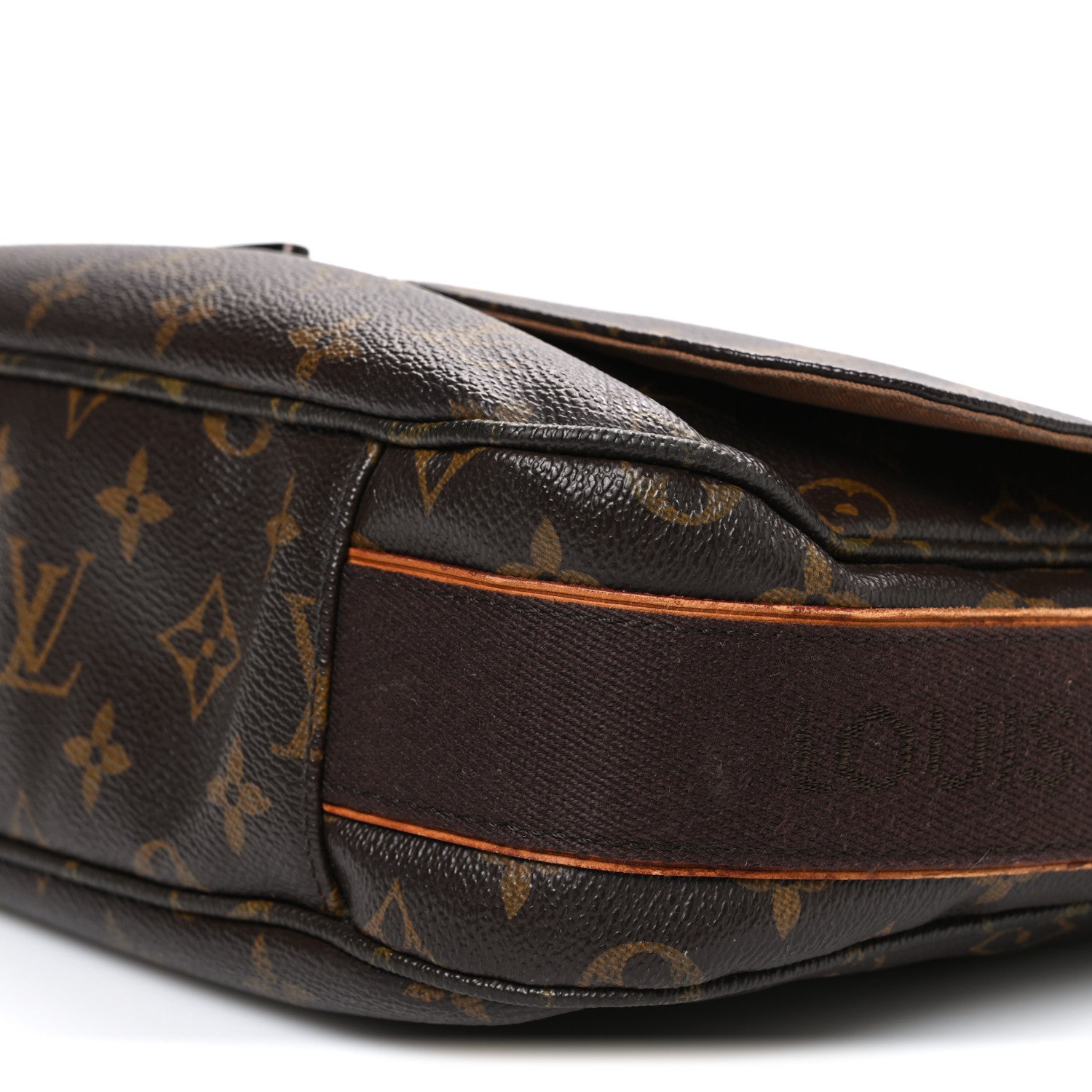 Louis Vuitton Monogram Beaubourg MM Messenger Bag 10 of 10