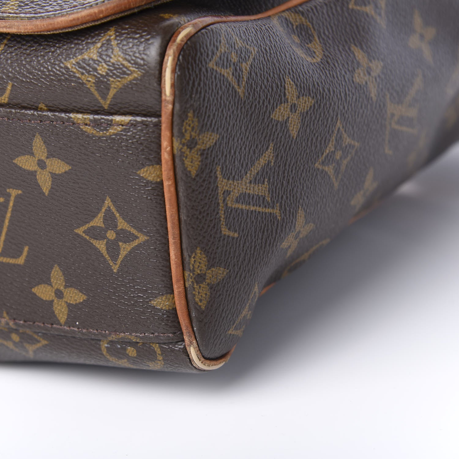 Louis Vuitton Monogram Abbesses Messenger Bag 12 of 15