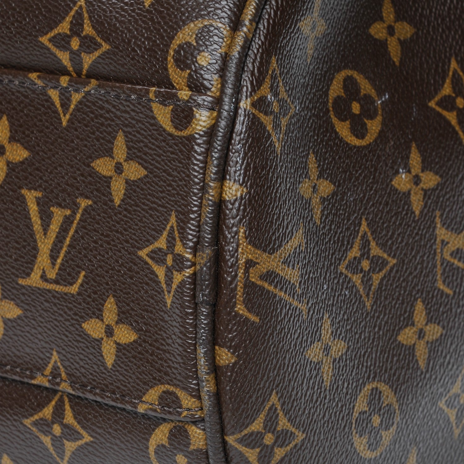 Louis Vuitton Monogram Beaubourg Sac de Sport 9 of 12