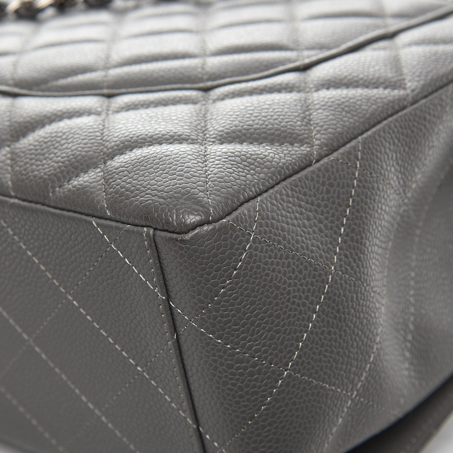 Caviar Quilted Maxi Single Flap Grey