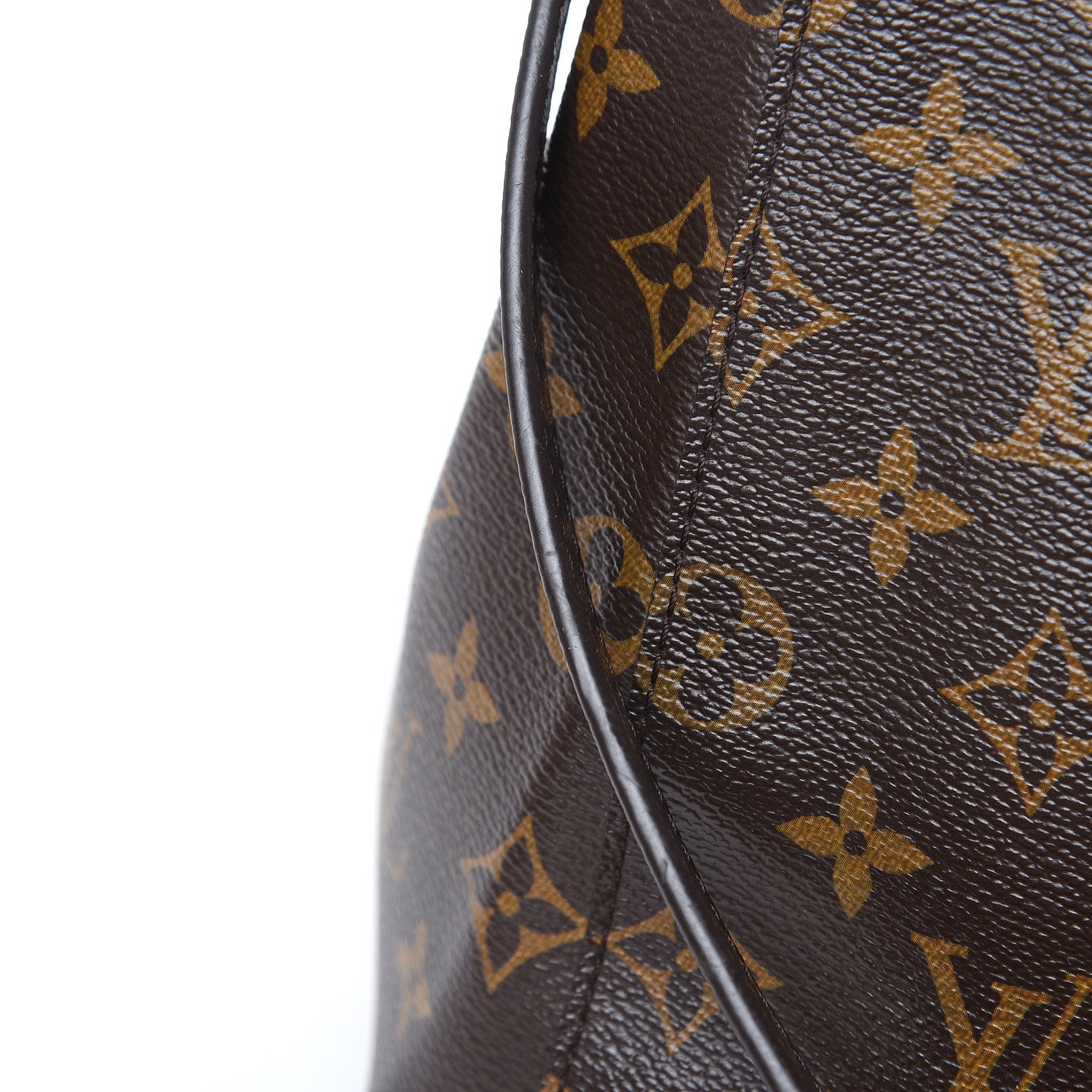 Louis Vuitton Monogram Montaigne GM 14 of 16