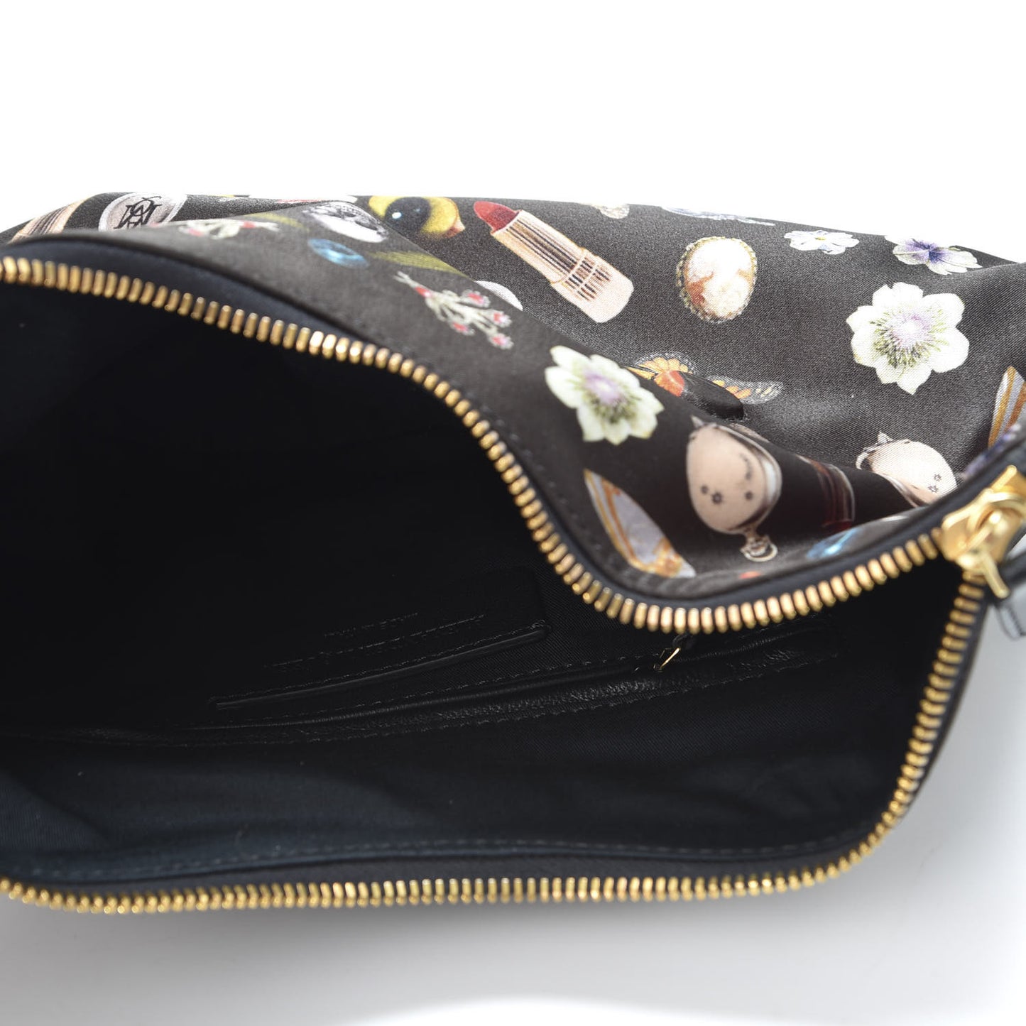 Silk Obsessions De Manta Clutch Black