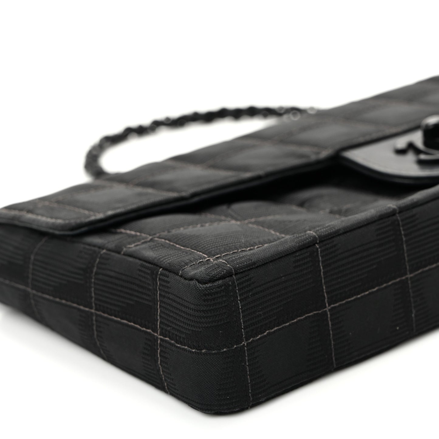 Nylon Travel East West Flap Black
