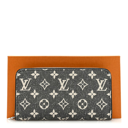 Louis Vuitton LOUIS VUITTON Denim Monogram Jacquard Zippy Wallet Grey 7 of 7