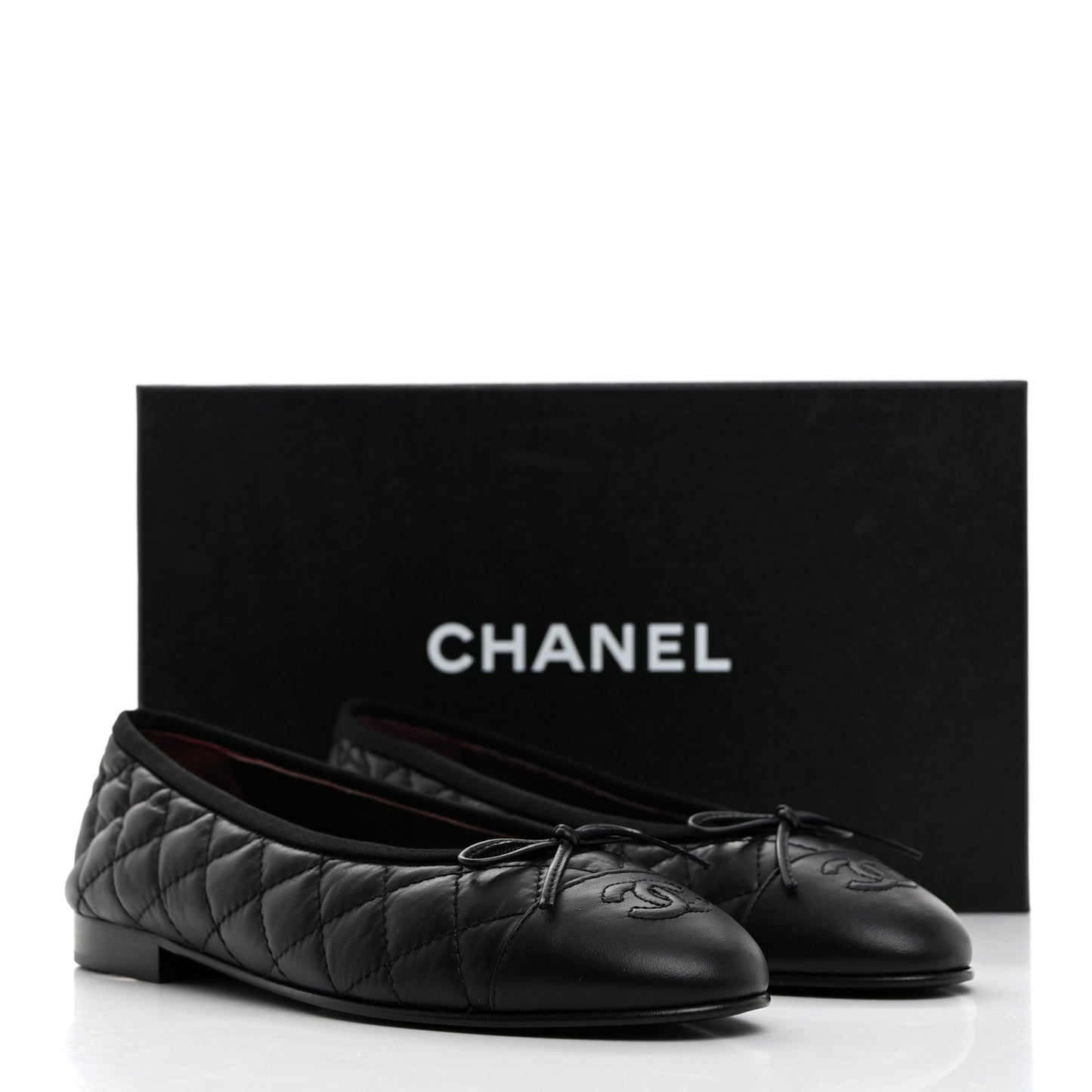Aged Calfskin Quilted CC Cap Toe Ballerina Flats 37.5 Black