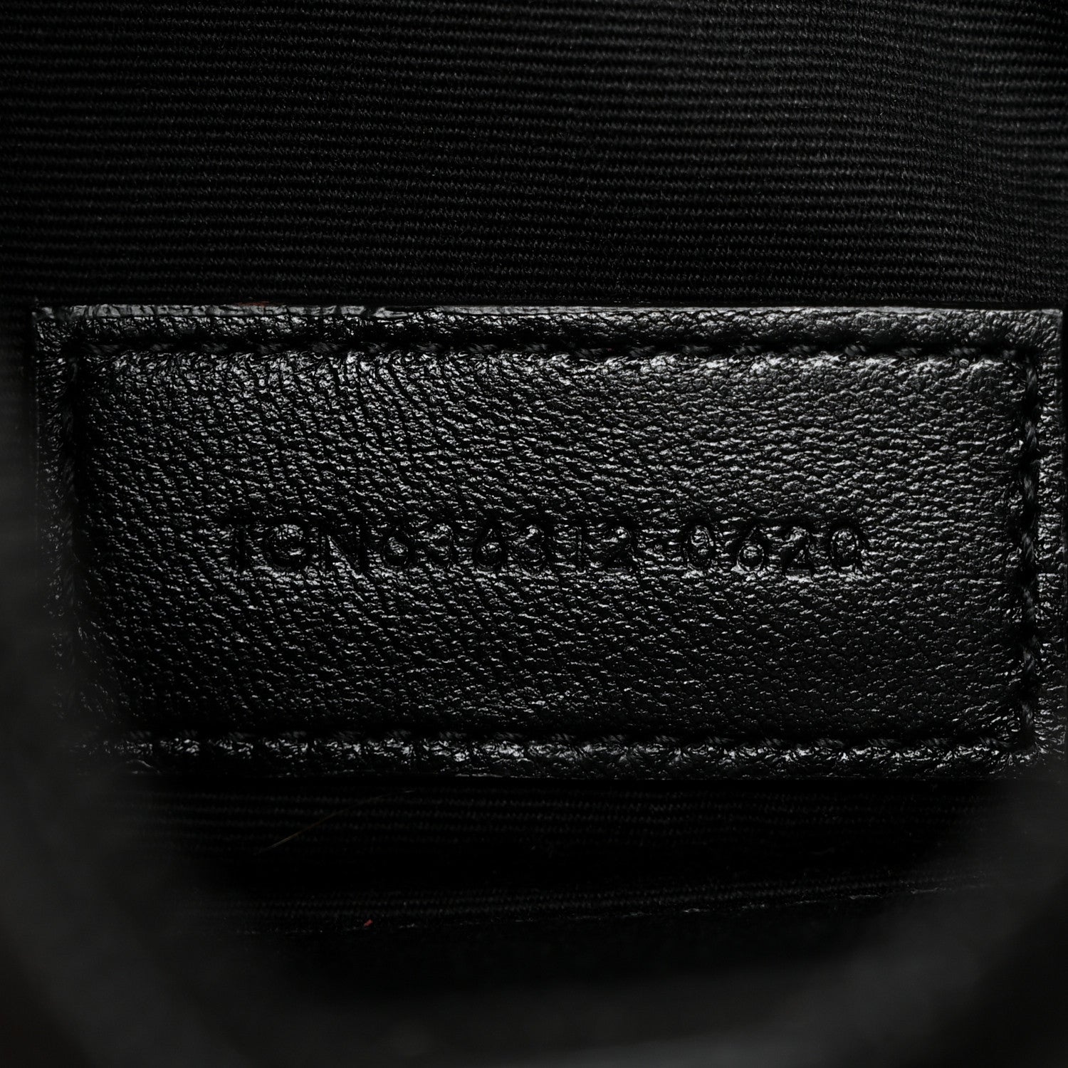 Saint Laurent Grain De Poudre Chevron Monogram Monochrome Bill Pouch Black 7 of 8