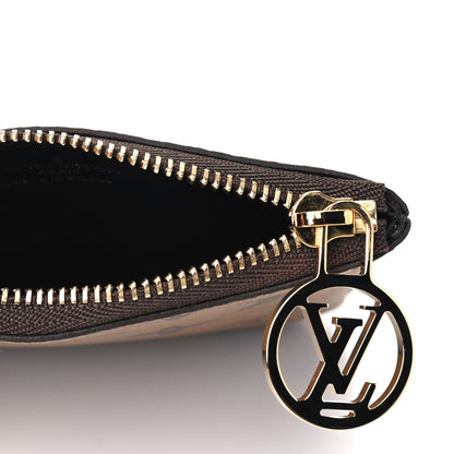 Louis Vuitton Reverse Monogram Giant Trio Pouch 5 of 6