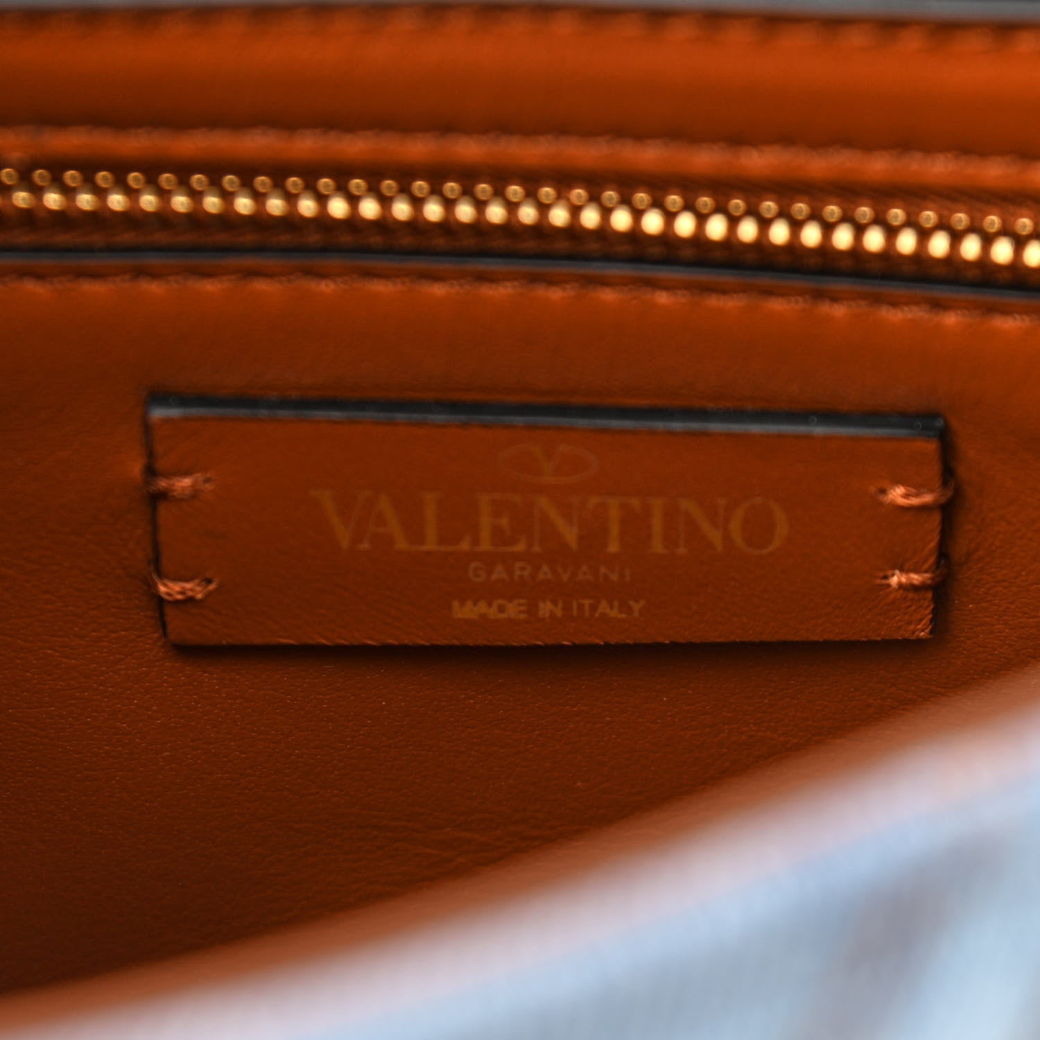 Valentino Garavani Denim Medium Roman Stud Shoulder Bag Light Denim Selleria 6 of 9