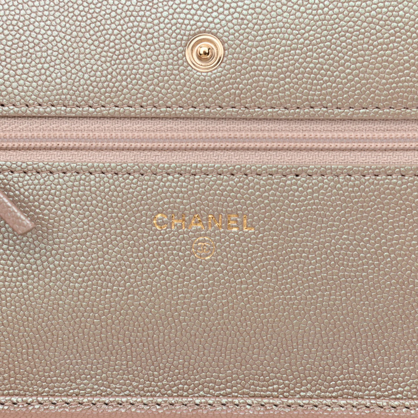 Iridescent Caviar Quilted Wallet On Chain WOC Beige