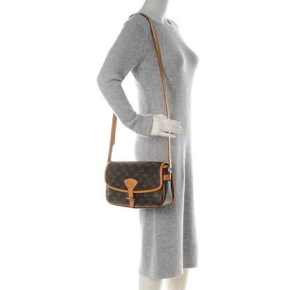 Louis Vuitton Monogram Sologne 2 of 7