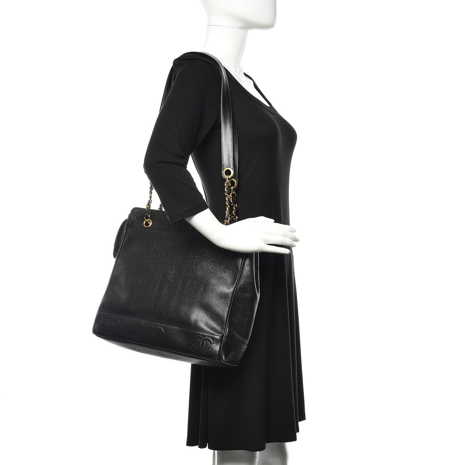Chanel Caviar Shoulder Bag Black 2 of 15