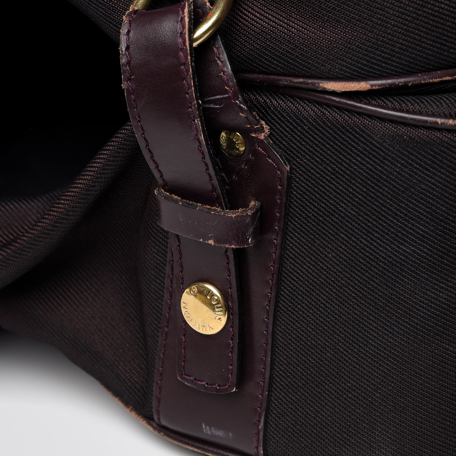 Louis Vuitton Taiga Canvas 5 Hanger Garment Carrier Bordeaux 12 of 20