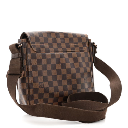 Louis Vuitton Damier Ebene District PM 3 of 12