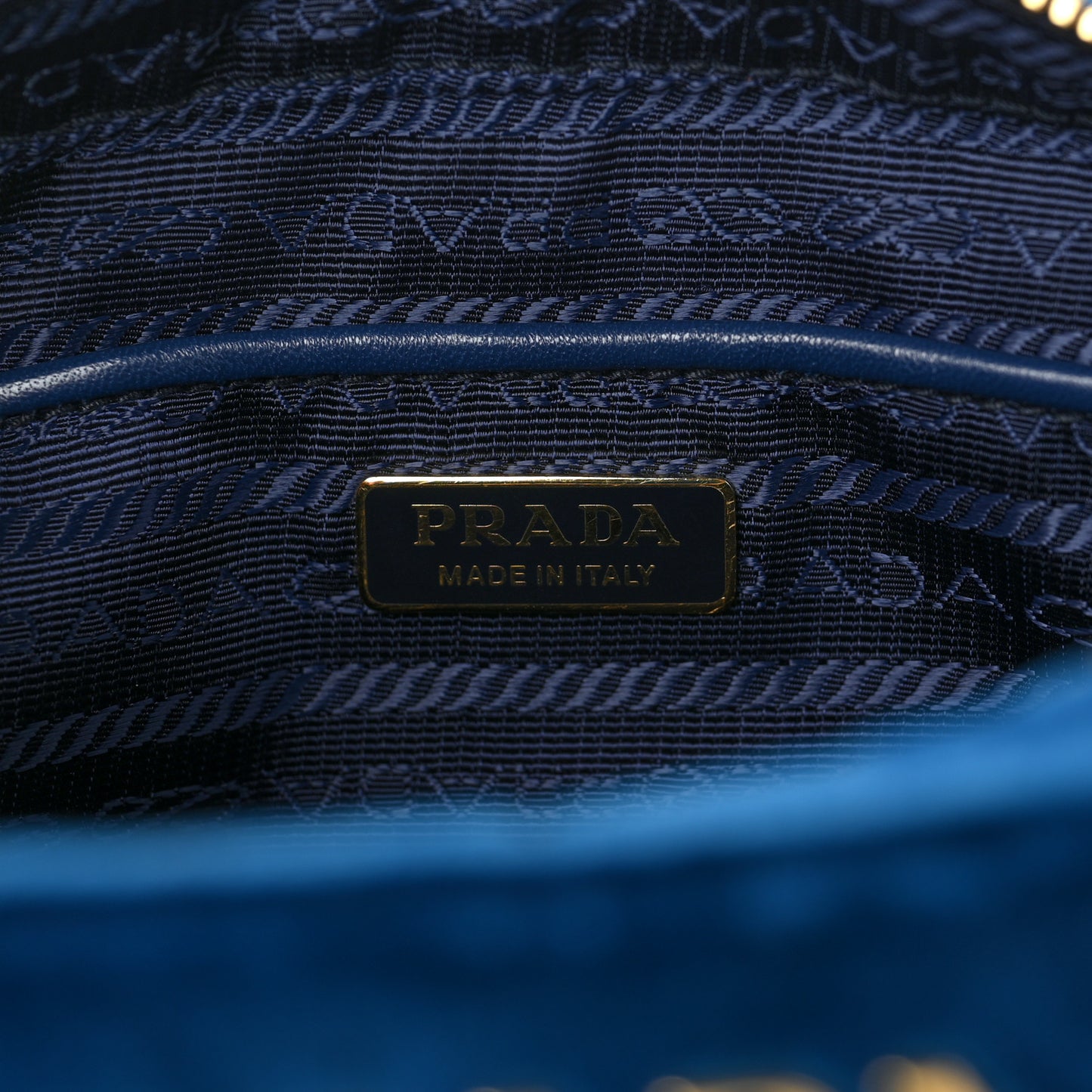 Velluto Zip Top Chain Shoulder Bag