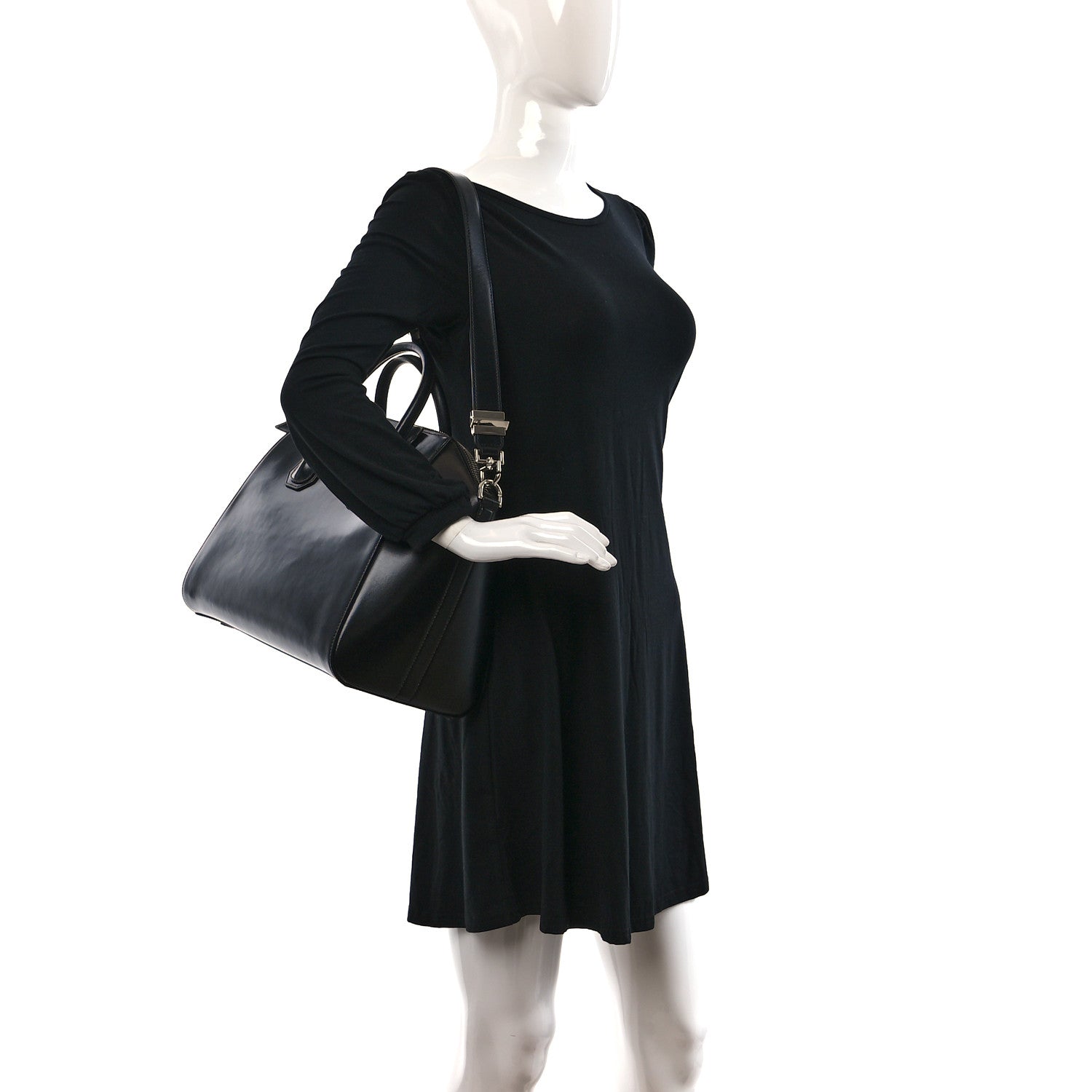Givenchy Shiny Lord Calfskin Medium Antigona Black 2 of 11
