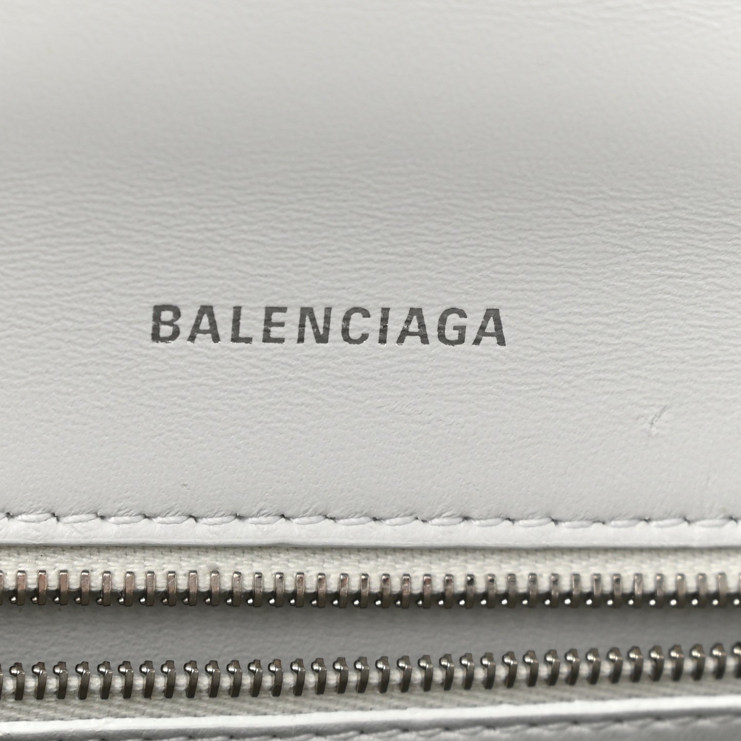 Calfskin Crocodile Embossed Small Hourglass Top Handle Bag White
