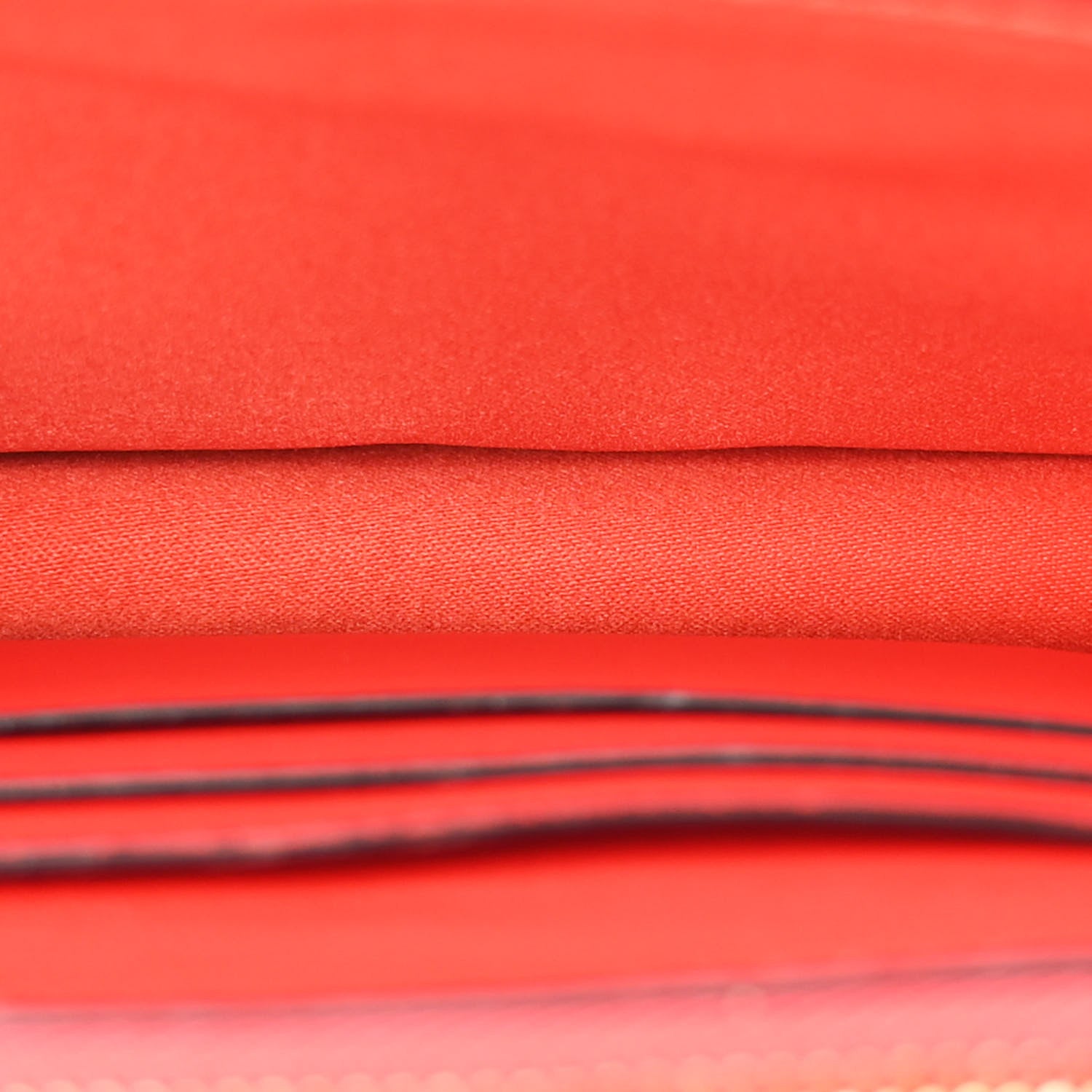 Valentino Garavani Vitello Rockstud Wallet On Chain Rouge Pur 5 of 11