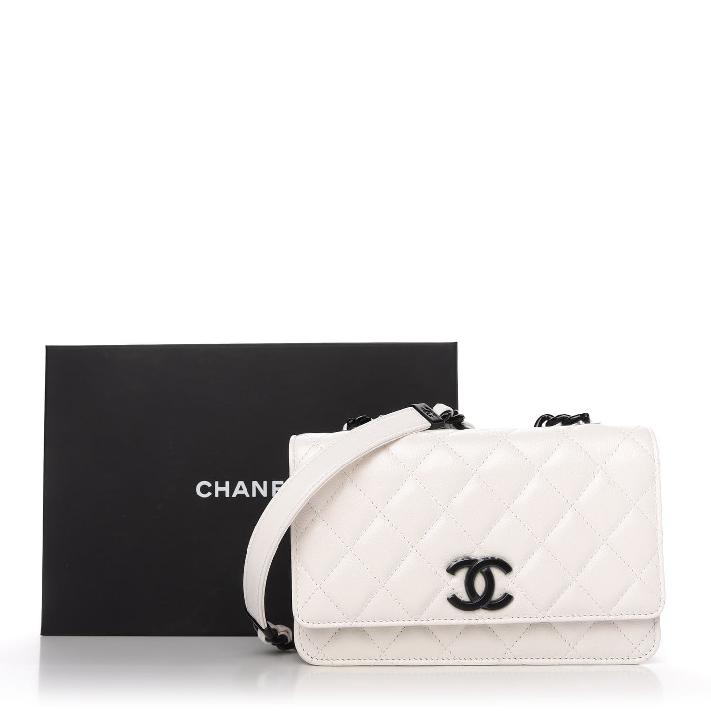 Caviar Quilted My Everything Wallet On Chain WOC White
