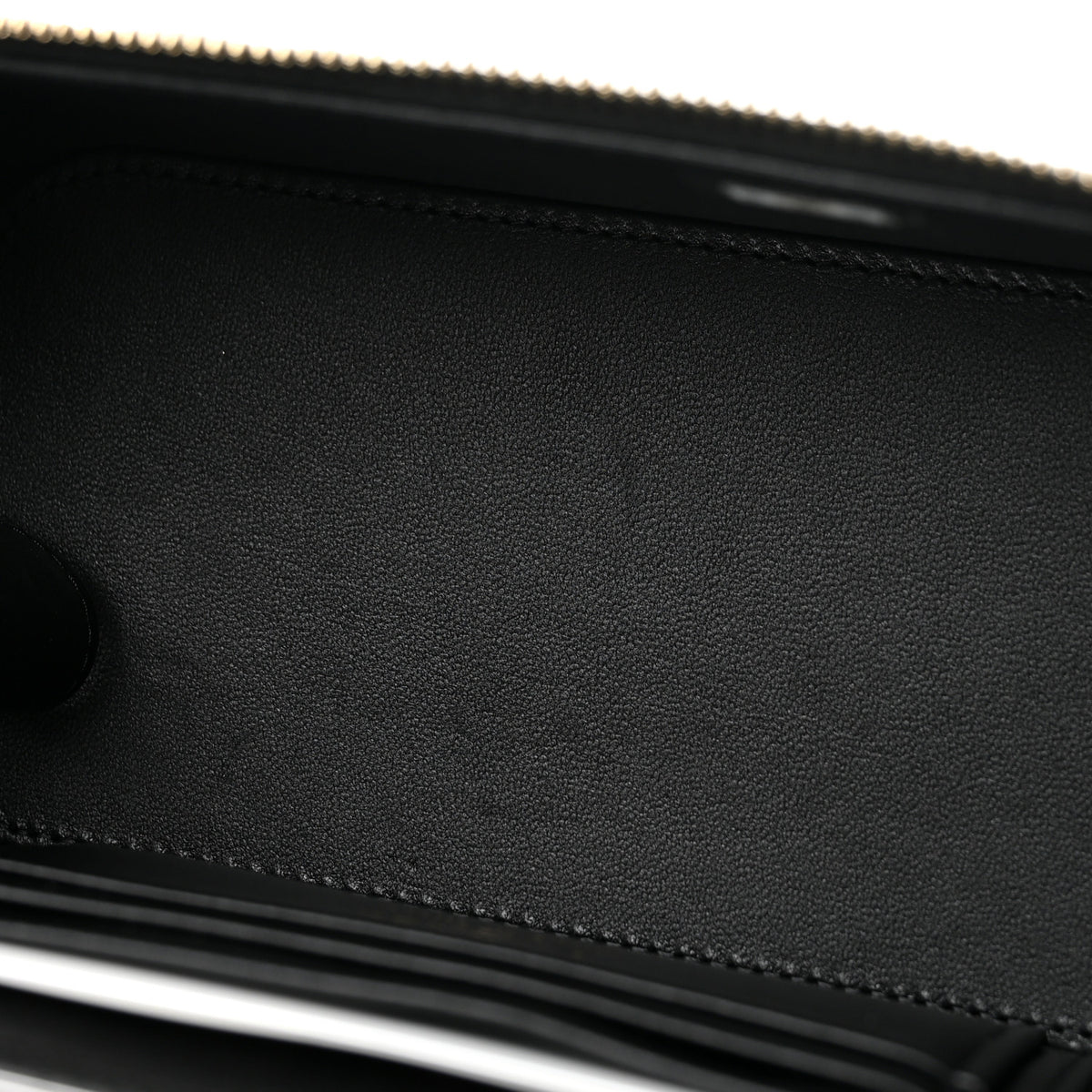 Lambskin Quilted Small Top Handle Vanity Case With Chain Black