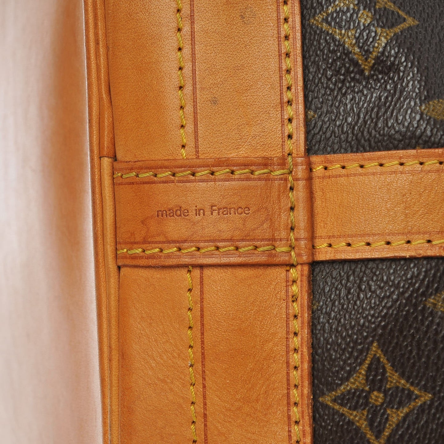 Monogram Noe
