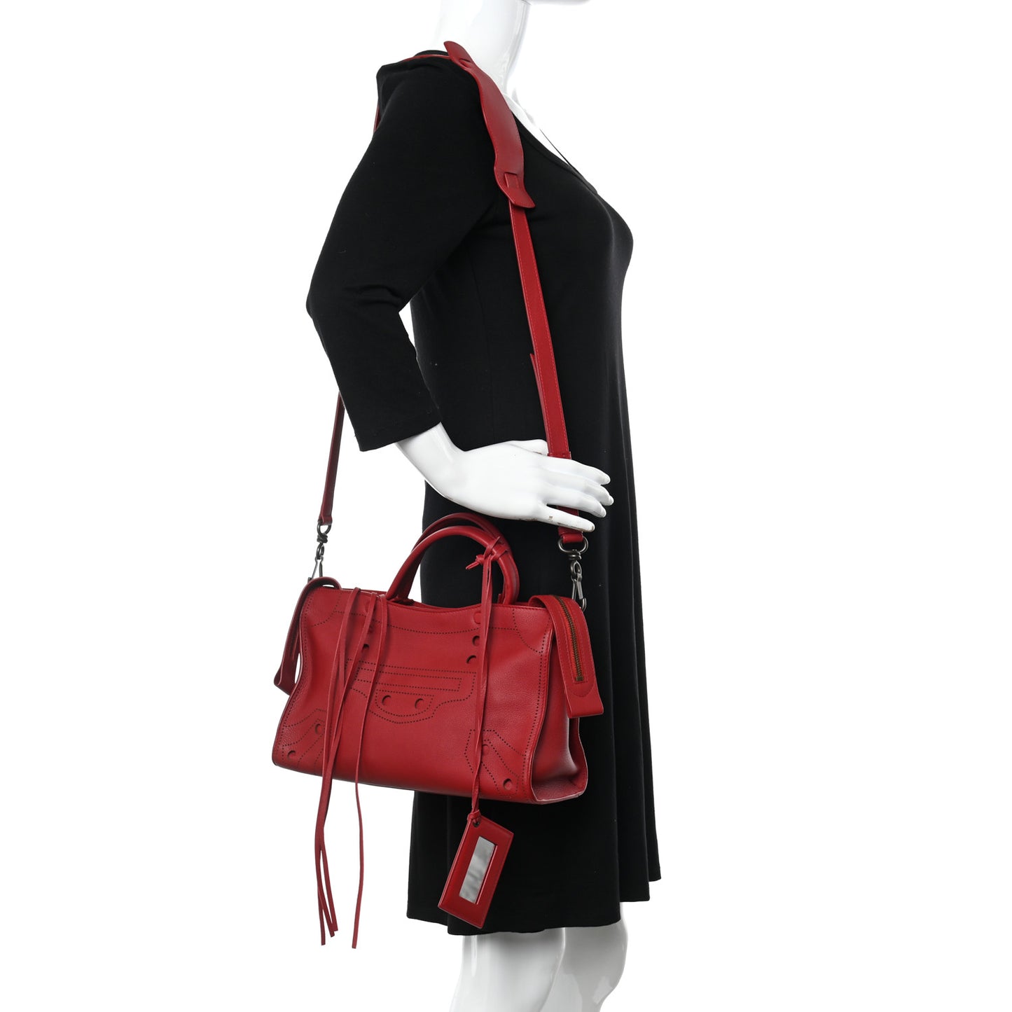 Veau Soyeux Perforated Blackout Hardware S City Rouge Groseille