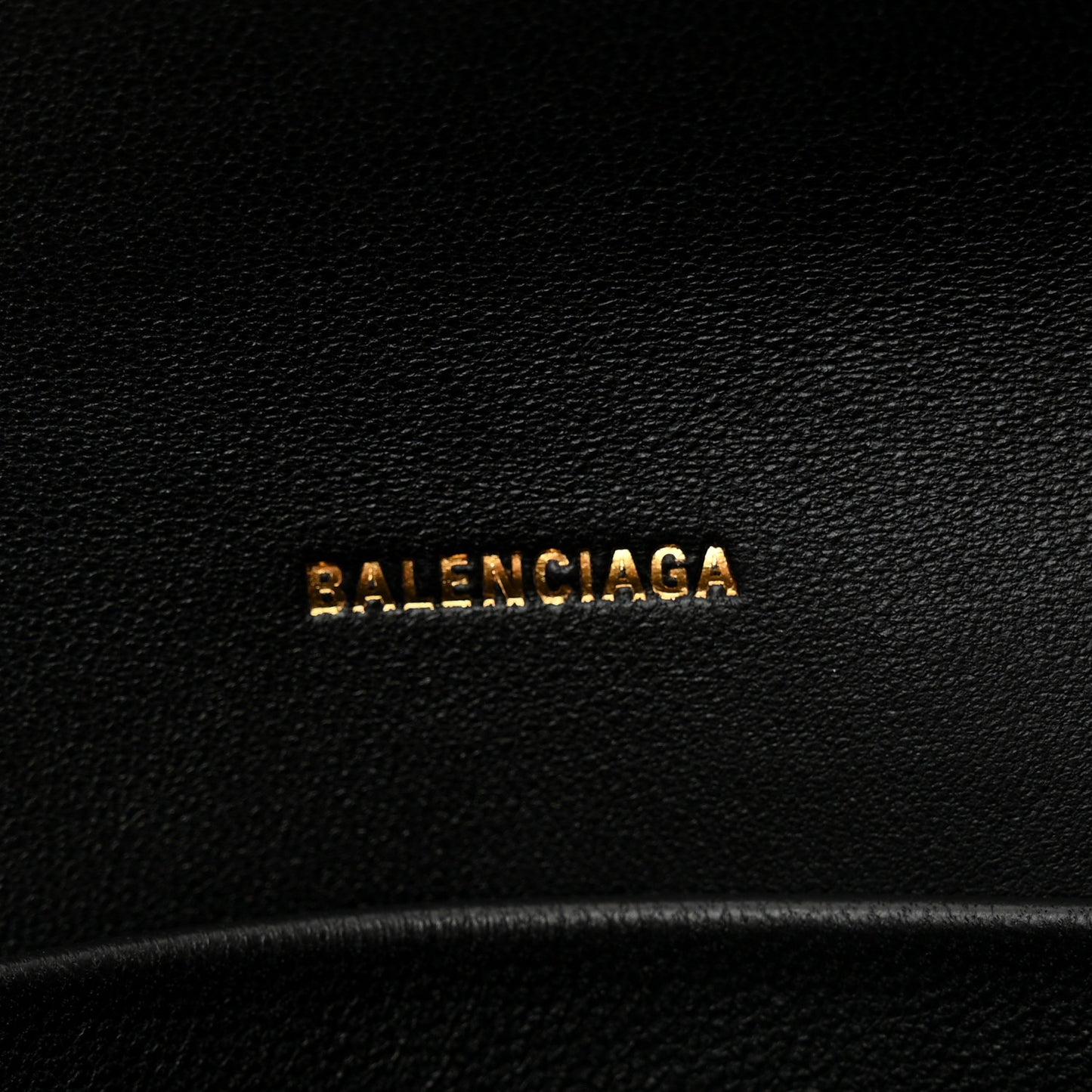 Shiny Calfskin Crocodile Embossed Hourglass Flap Flat Pouch Black