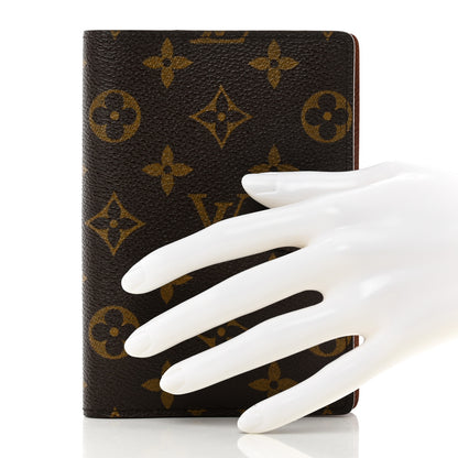 Louis Vuitton Monogram Small Ring Agenda Cover 2 of 8