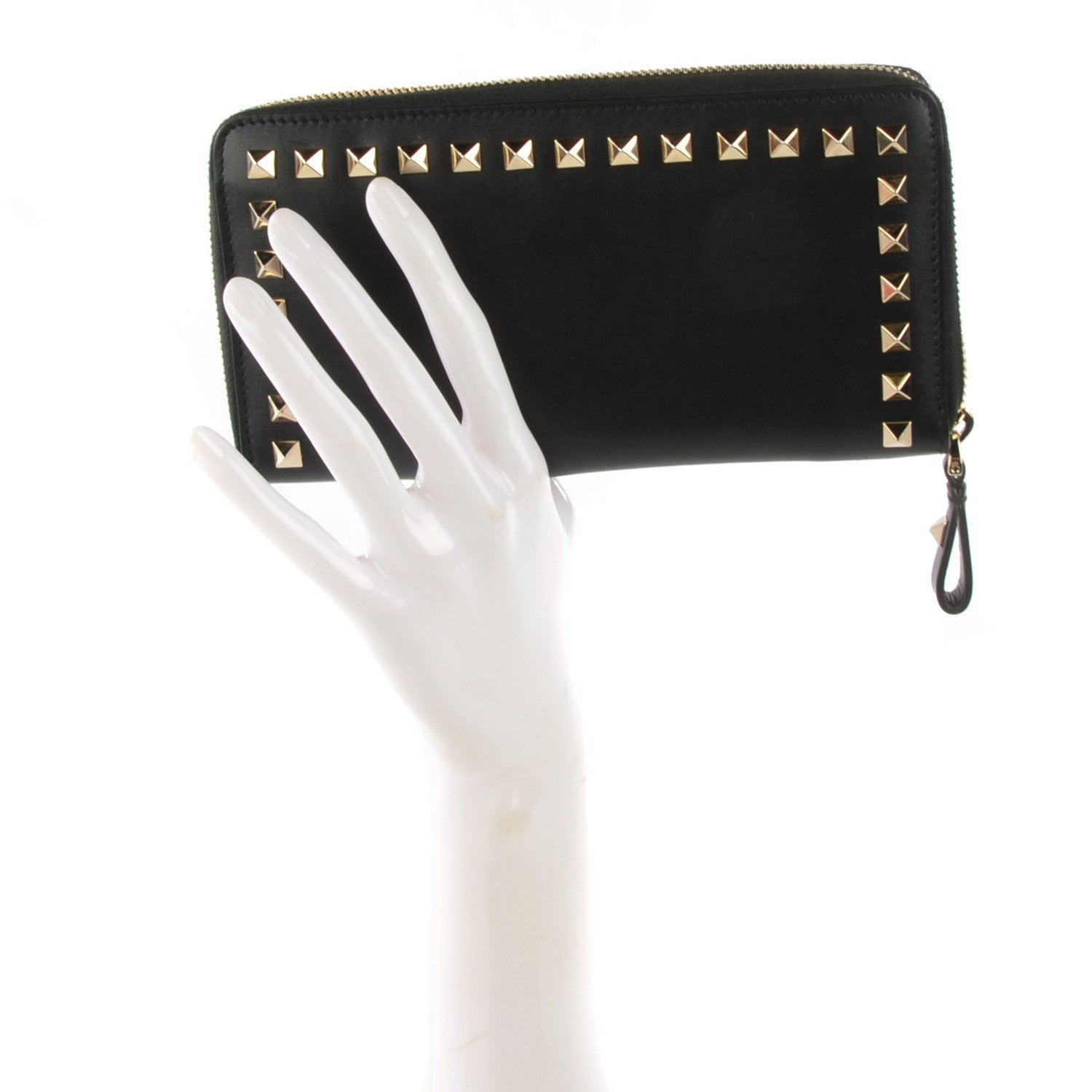 Valentino Garavani Calfskin Rockstud Zip Around Wallet Black 2 of 9