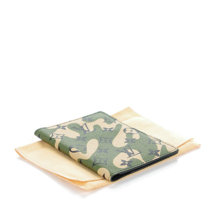 Louis Vuitton Monogramouflage Passport Cover 4 of 7
