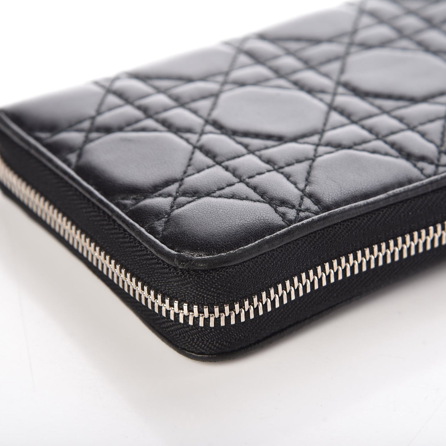 Lambskin Cannage Voyageur Wallet Black