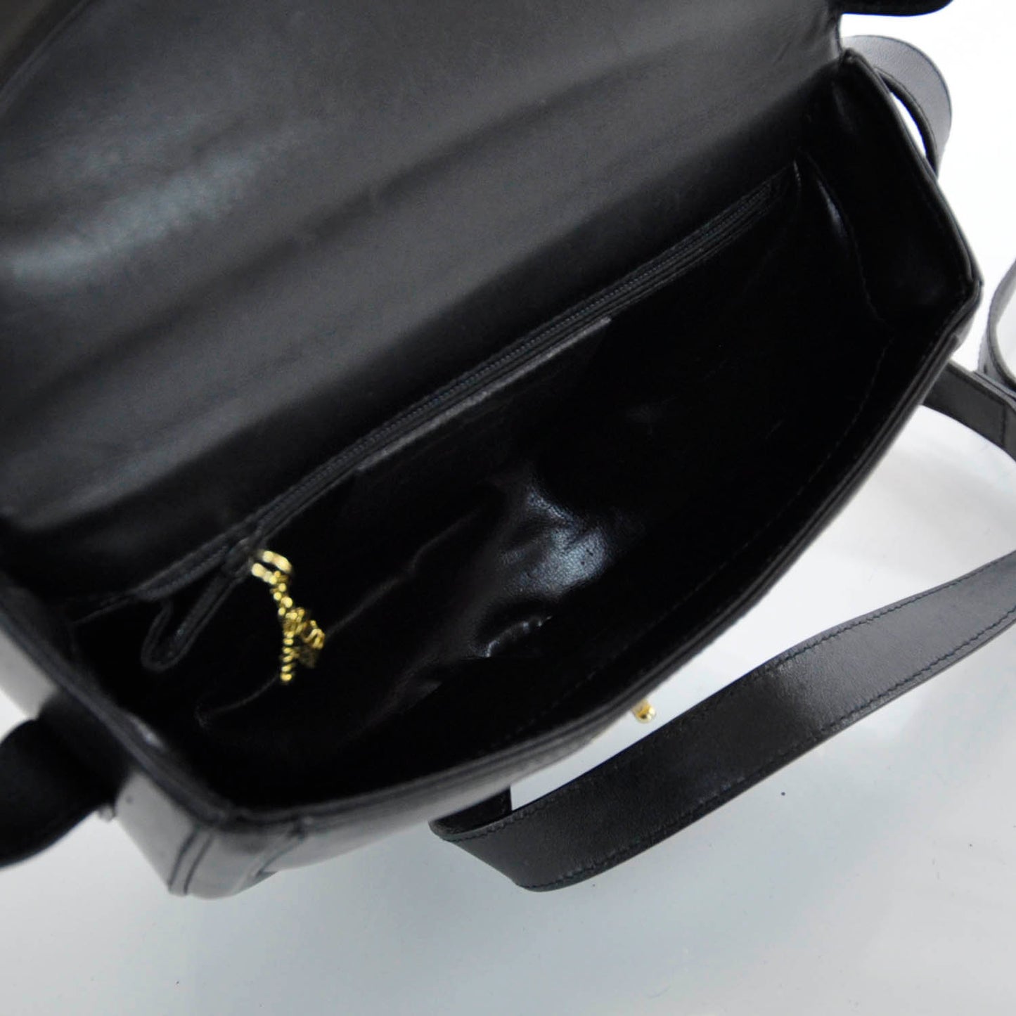 SALVATOREFERRAGAMOSmoothCalfskinShoulderBagBlack
