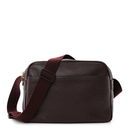 Louis Vuitton Taiga Reporter Messenger Acajou 1 of 12