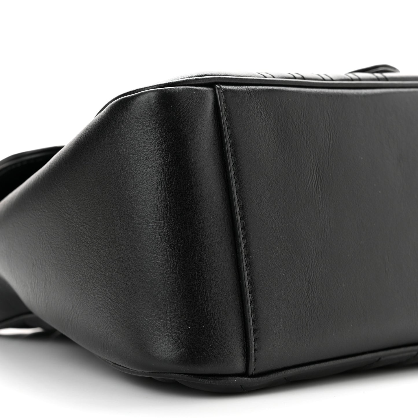 Calfskin Matelasse Small GG Marmont Top Handle Shoulder Bag Black