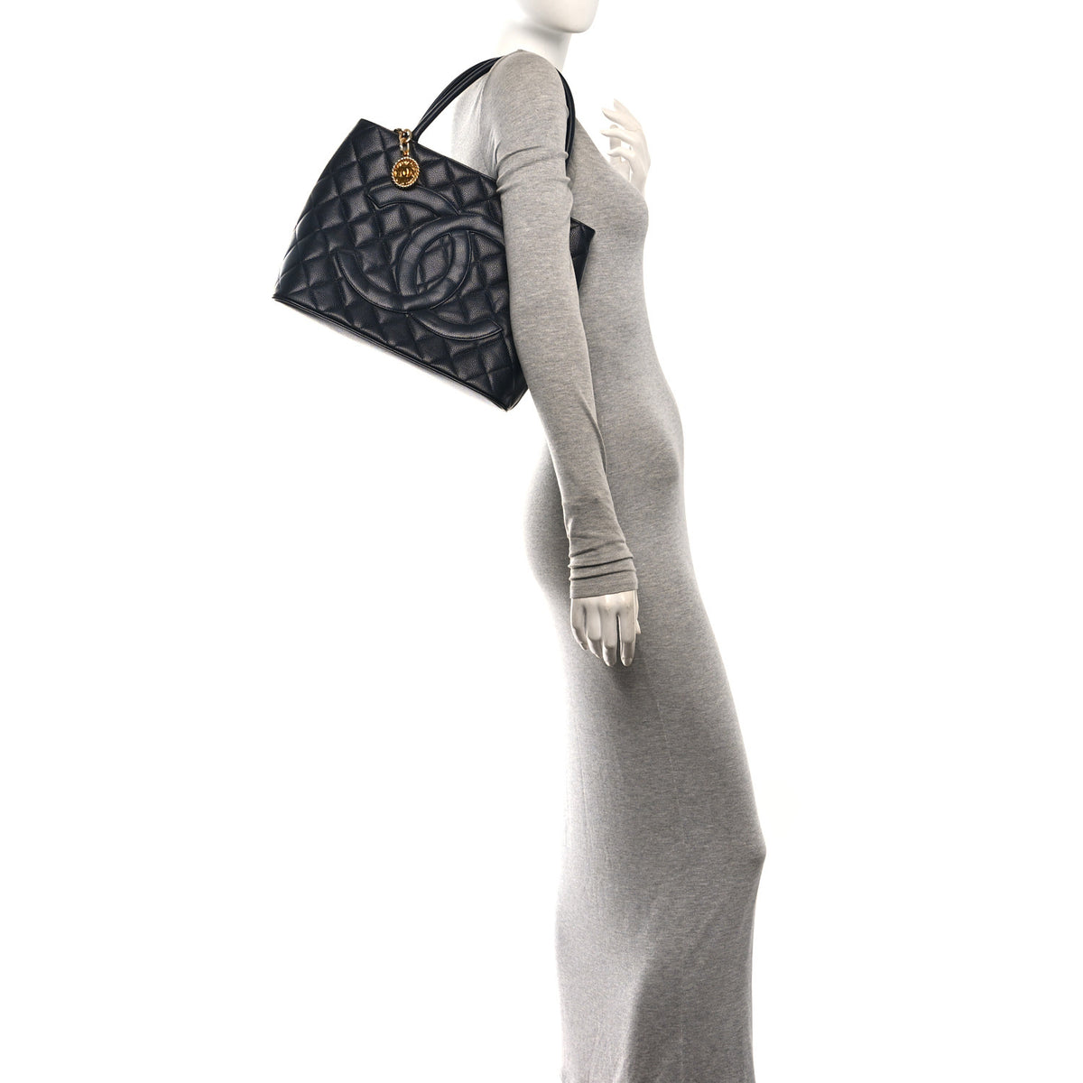 Caviar Quilted Medallion Tote Navy