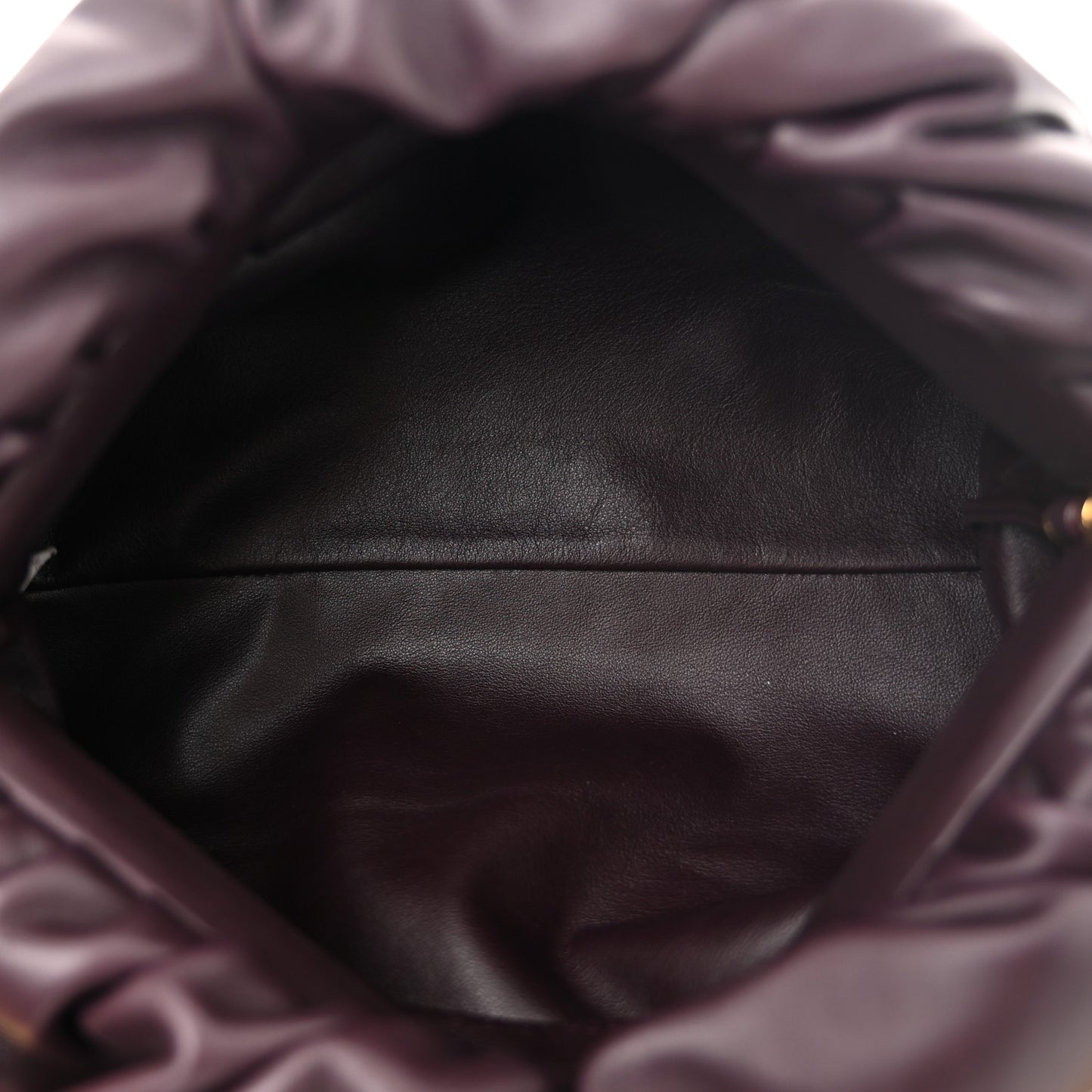 Calfskin The Pouch Chain Grape
